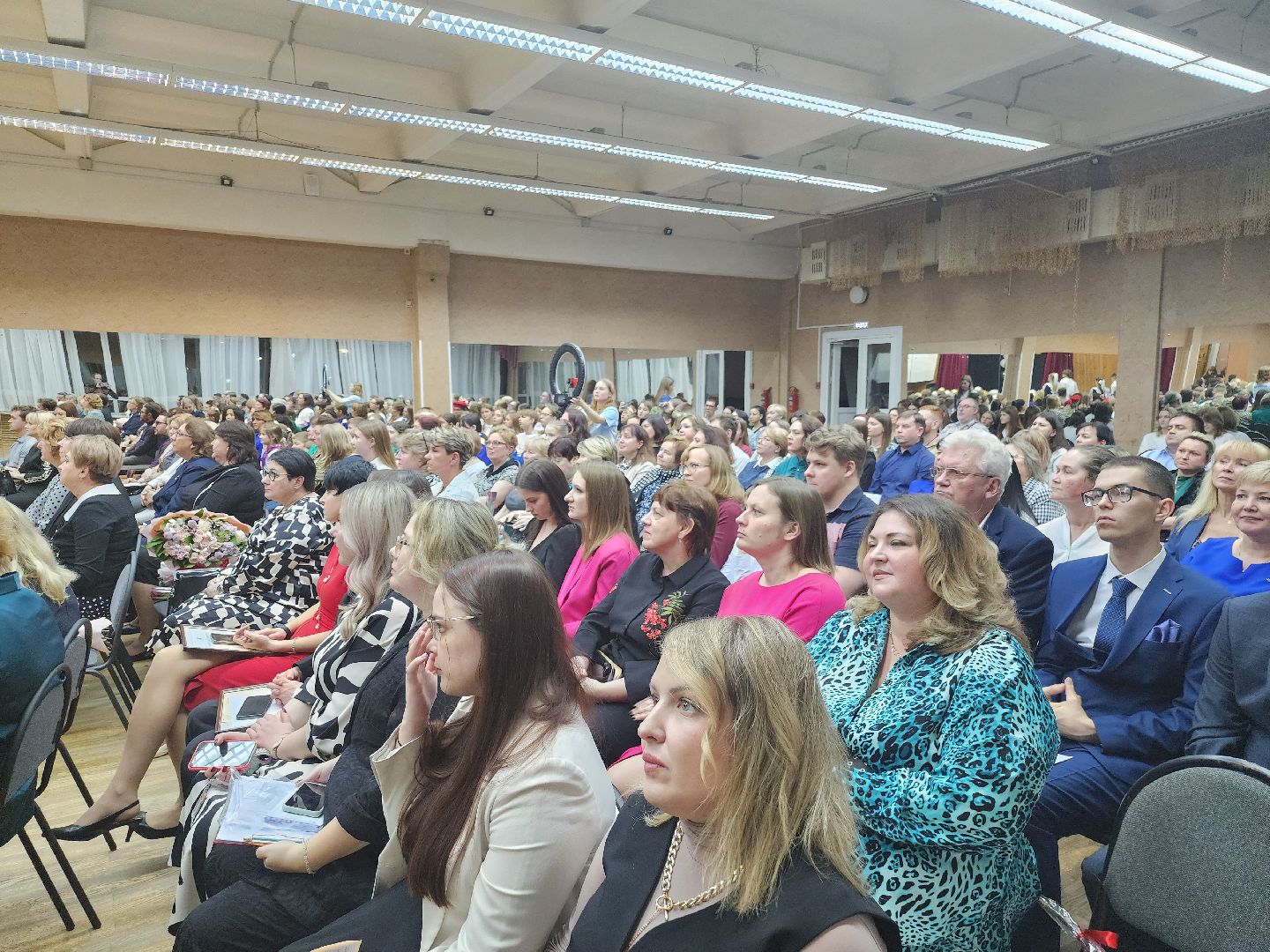 долгопрудный, 13-я гимназия, школьные династии, рейтинг RAEX,