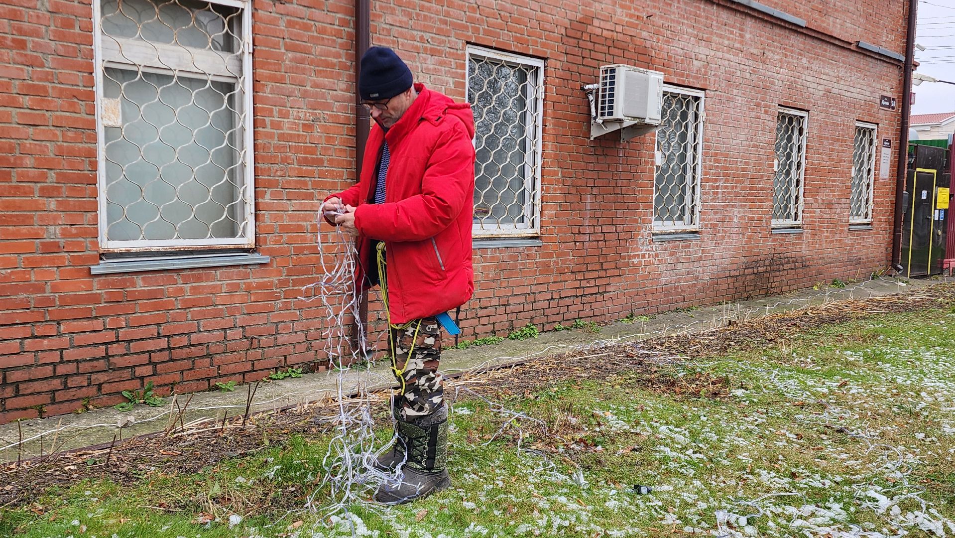 Бронницы, Украшают город, Подготовка к новому году, вертикалка, Вертикальное видео,