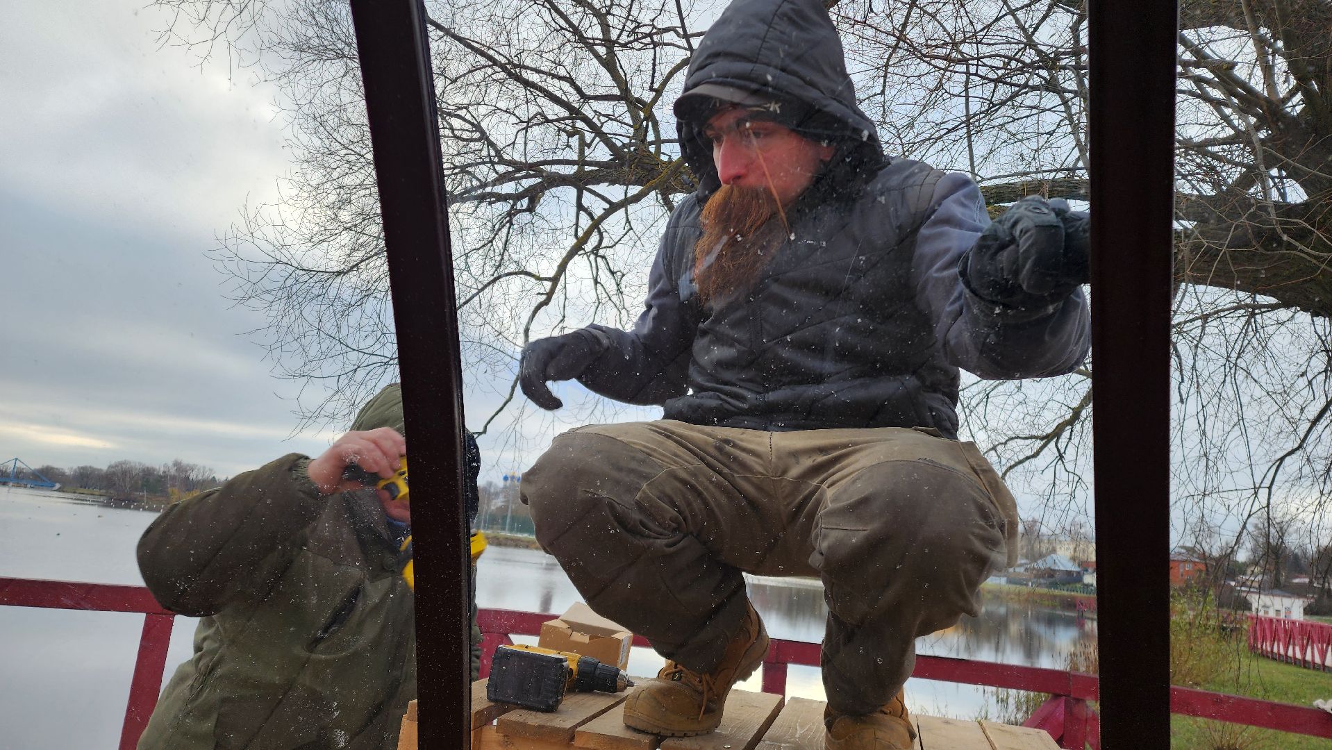 Бронницы, резиденция Деда Мороза, Парк Бронницкий Луг, Подготовка к новому году, Вертикалка, Вертикальное видео,