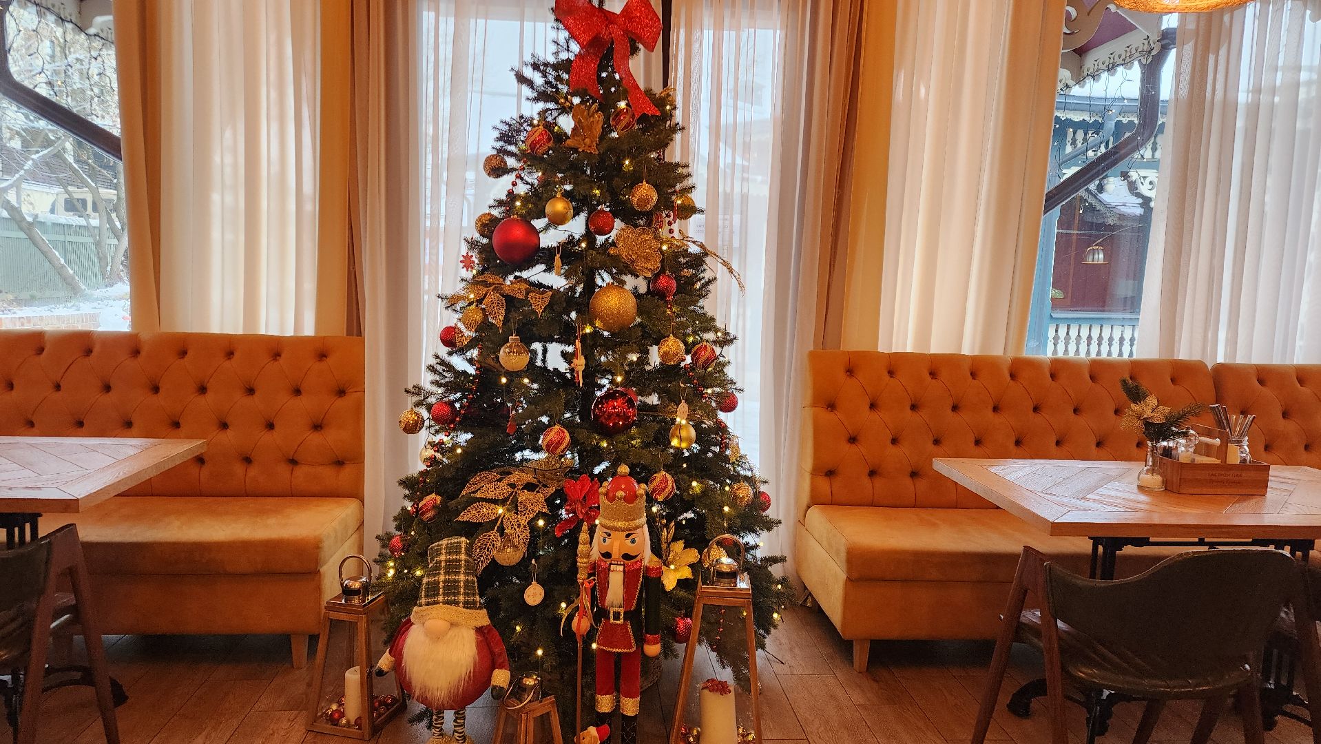 Звенигород, Туризм, Подготовка к Новому году, вертикалка, вертикальное видео