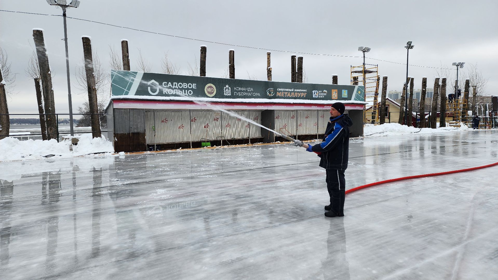 Солнечногорск, вертикалки, каток, зима в подмосковье, каток в парке,