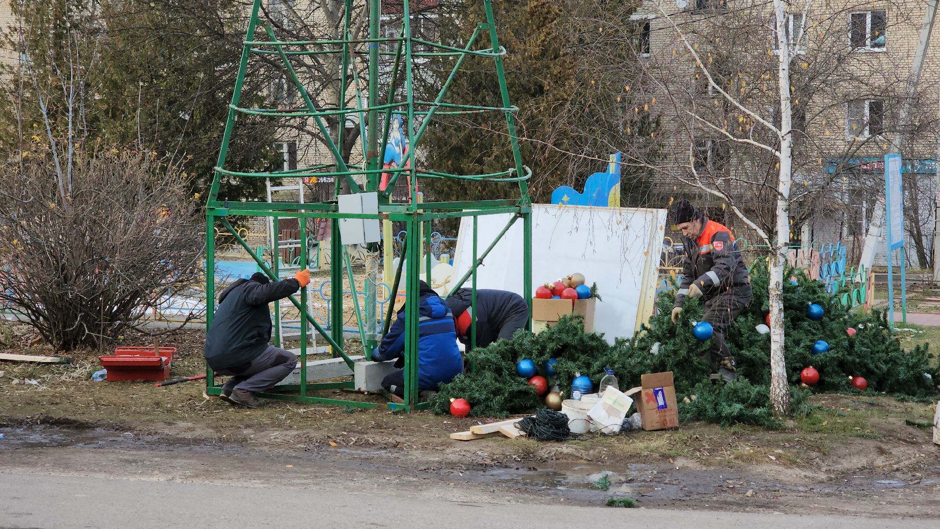 кашира, новогодняя елка, украшение города, вертикалки,