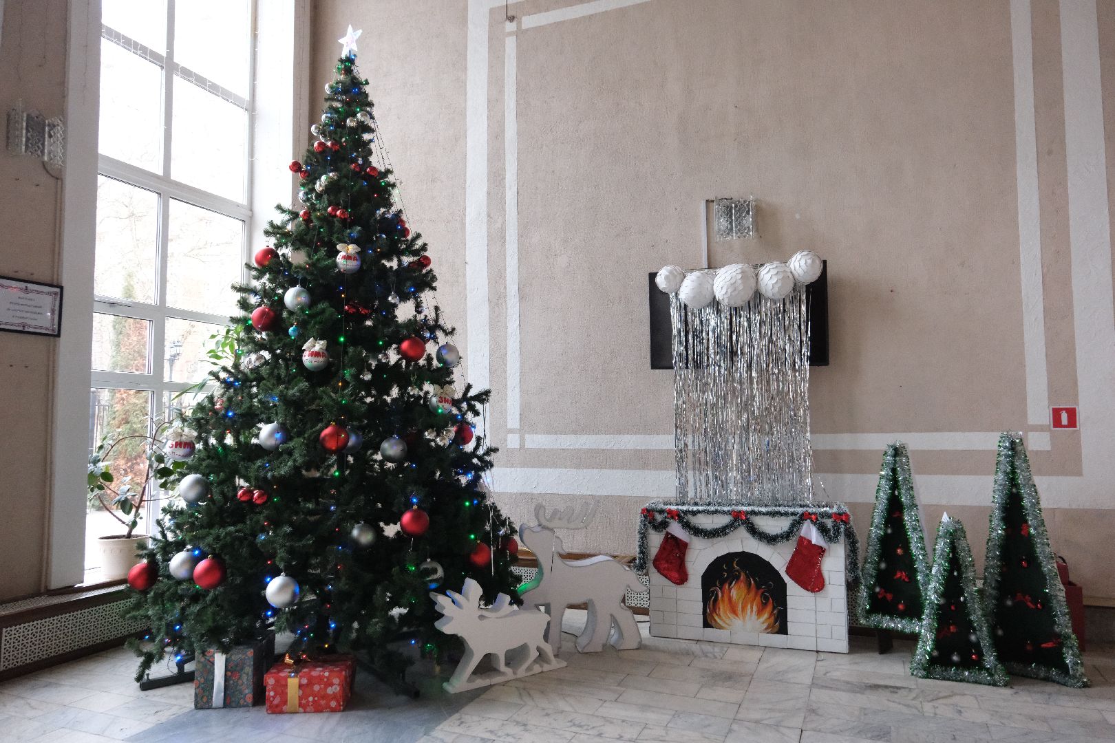 лыткарино, общество, новый год, ёлка, украшение, новогоднее настроение, вертикалка,