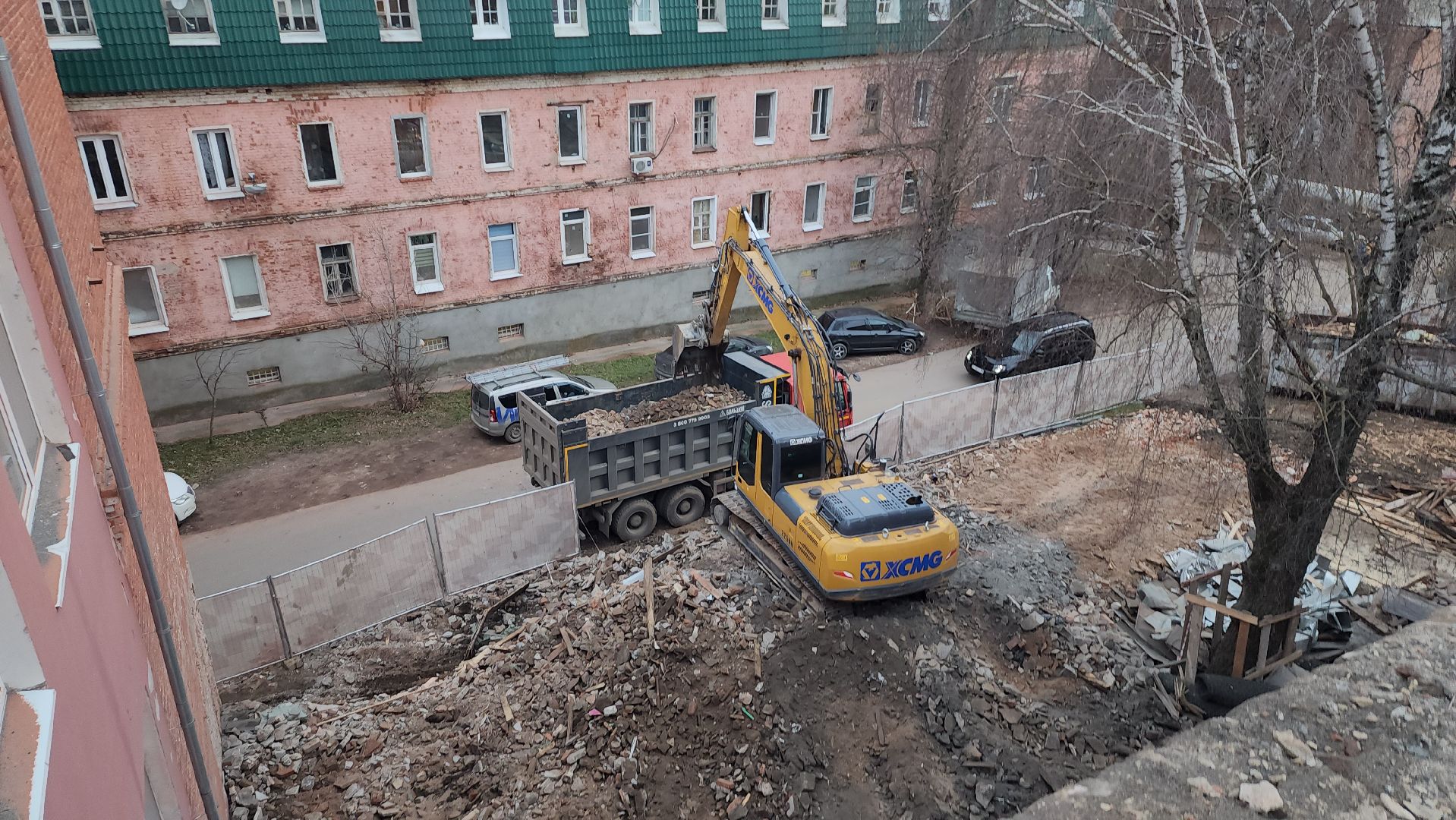 серпухов, фальцевая кровля, замена крыши, дк исток, улица красный текстильщик, ремонт дворца культуры, вертикалки,