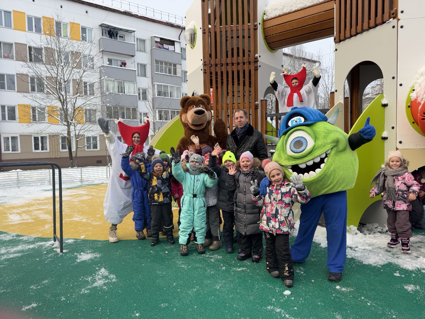 шаховская, детская площадка, открытие детской площадки, вертикалки,