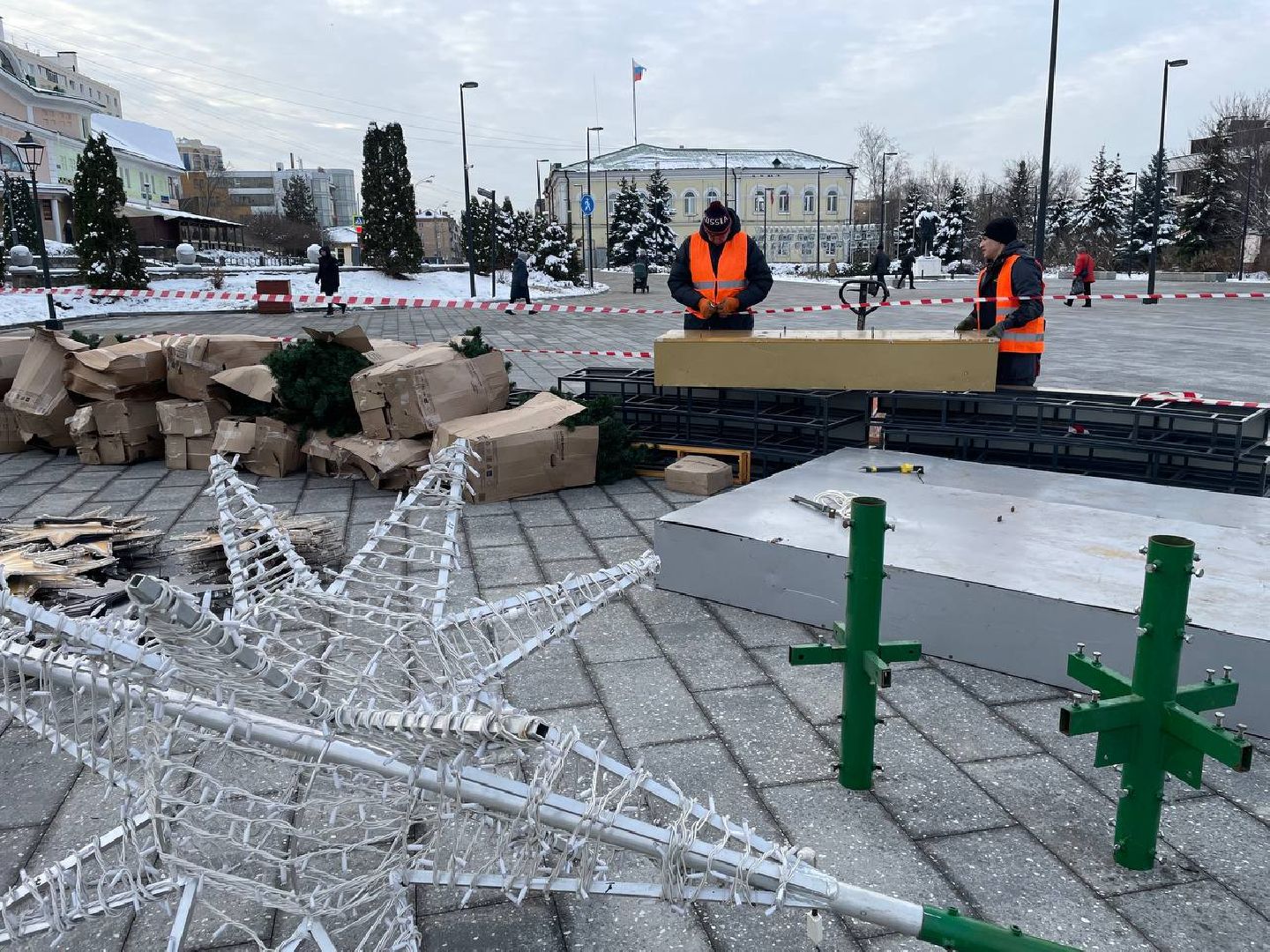 дмитров, советская площадь, новый год, вертикалки,