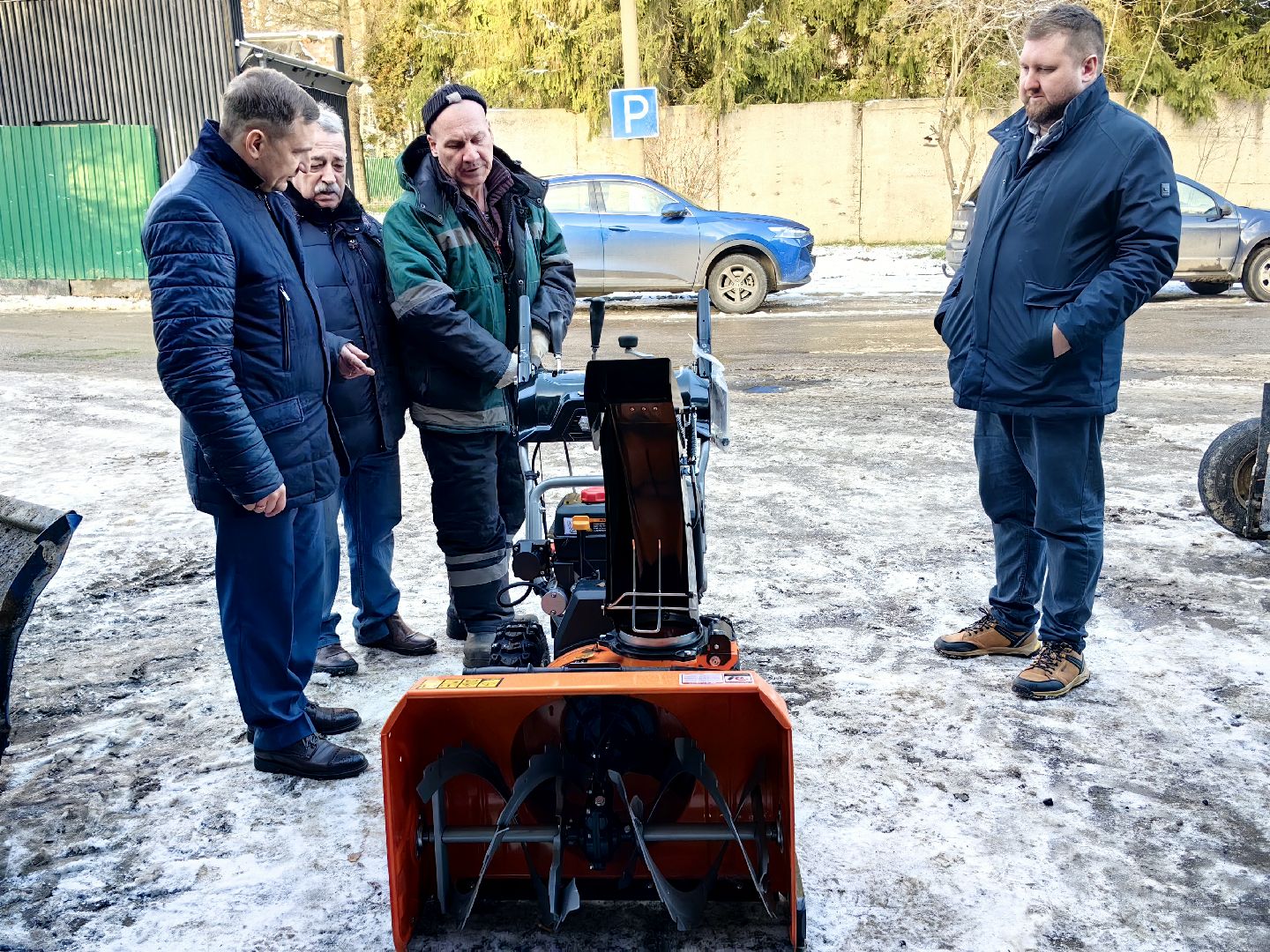 Снегоуборщики, техника, автопарк, песок, соль, дороги, вертикалки,