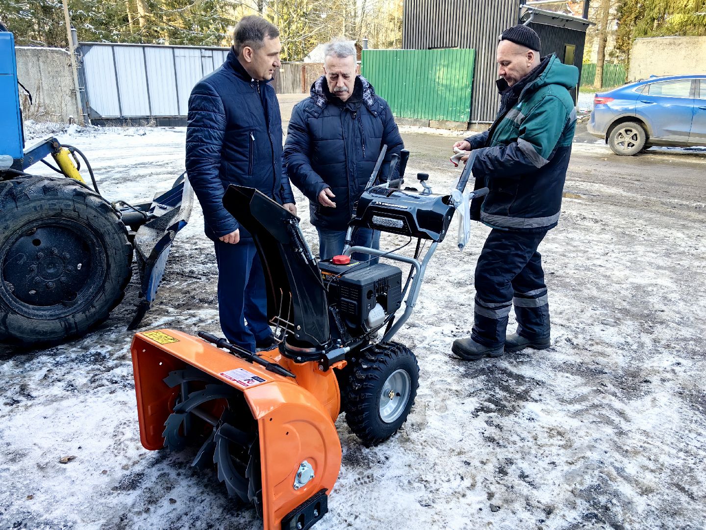 Снегоуборщики, техника, автопарк, песок, соль, дороги, вертикалки,