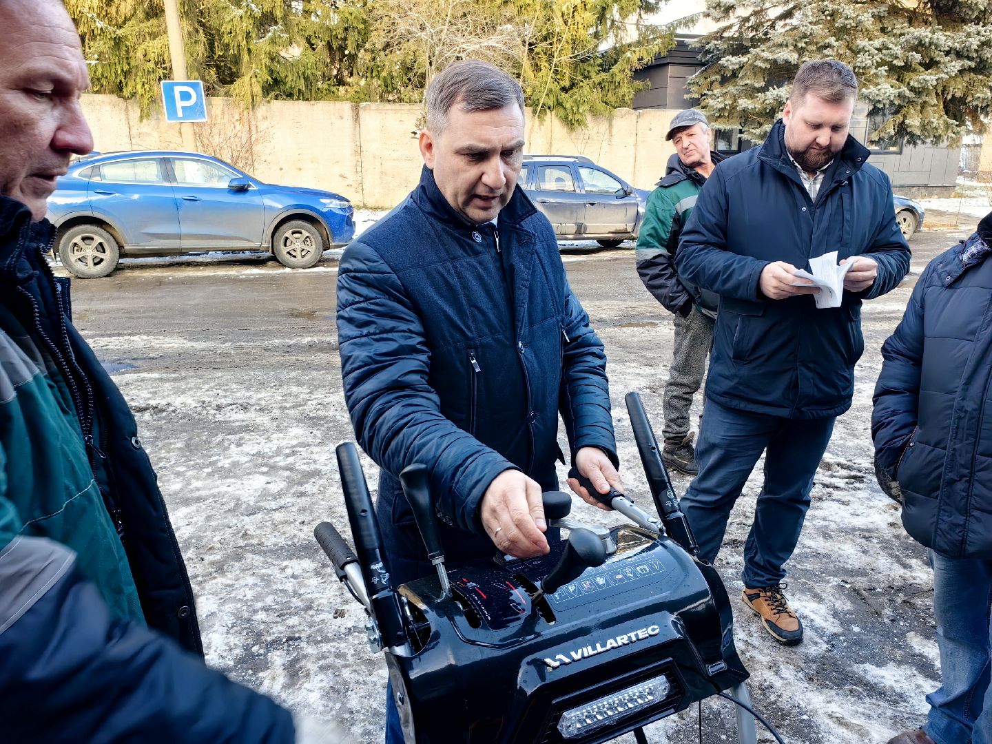 Снегоуборщики, техника, автопарк, песок, соль, дороги, вертикалки,