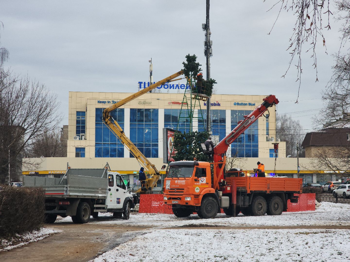 подольск, новый год, украшение города к новому году, новогодняя елка, вертикалки,