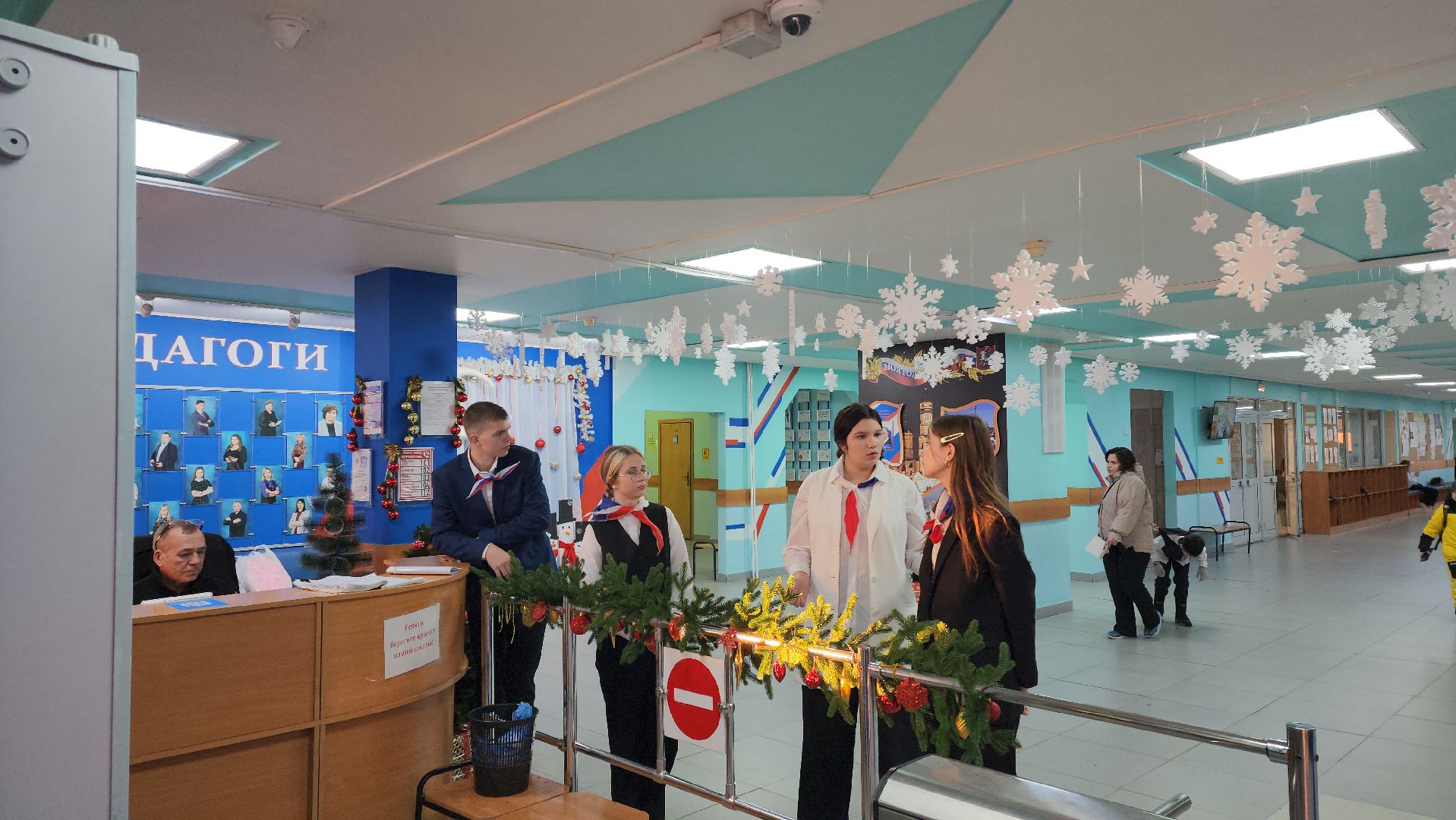 Новый год, Украшения, Лобня, Школа, вертикалки,