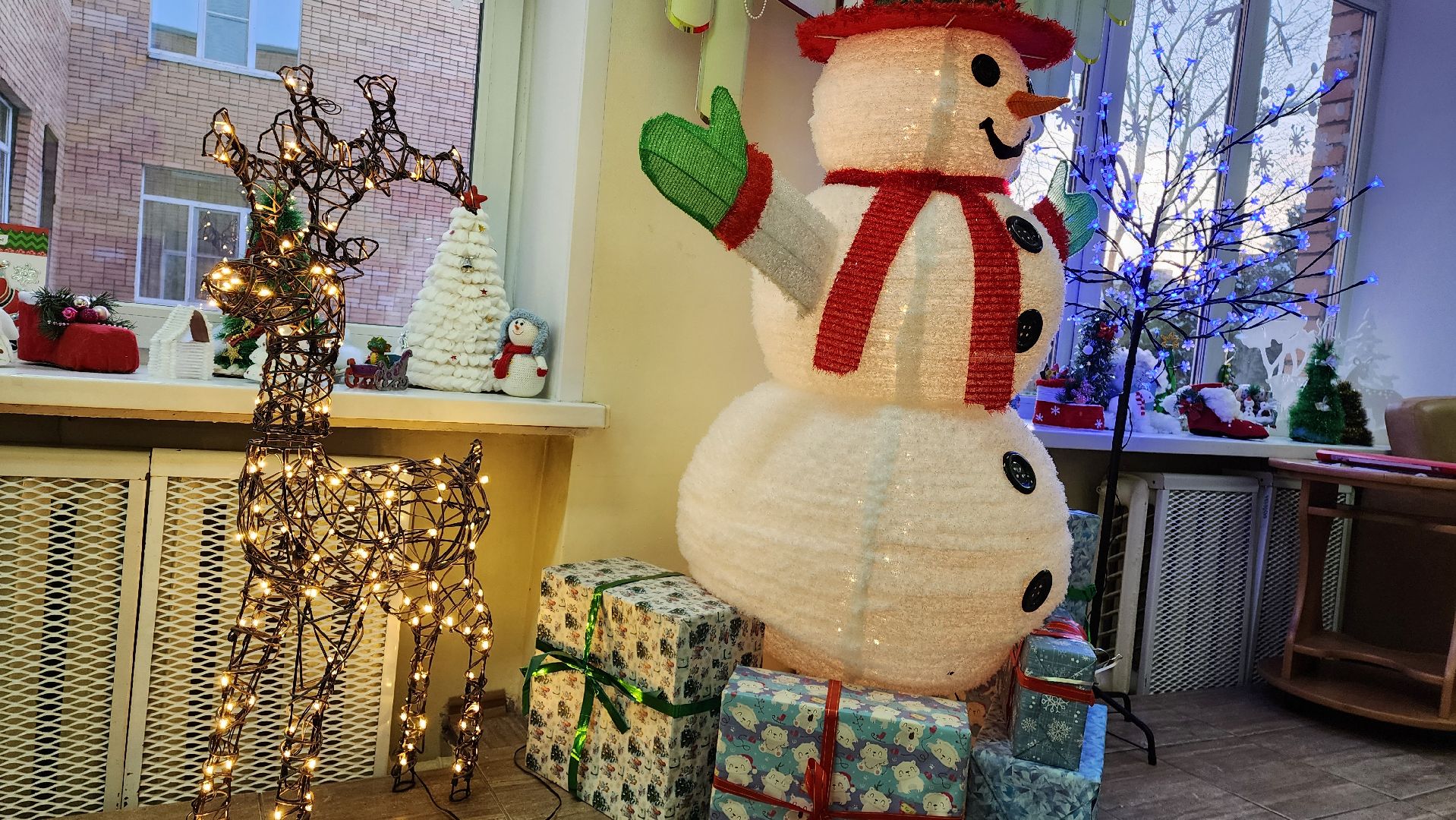 детский сад, Украшения, снеговик, Лобня, вертикалки,