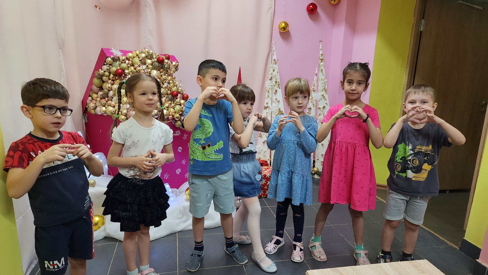 детский сад, Украшения, снеговик, Лобня, вертикалки,