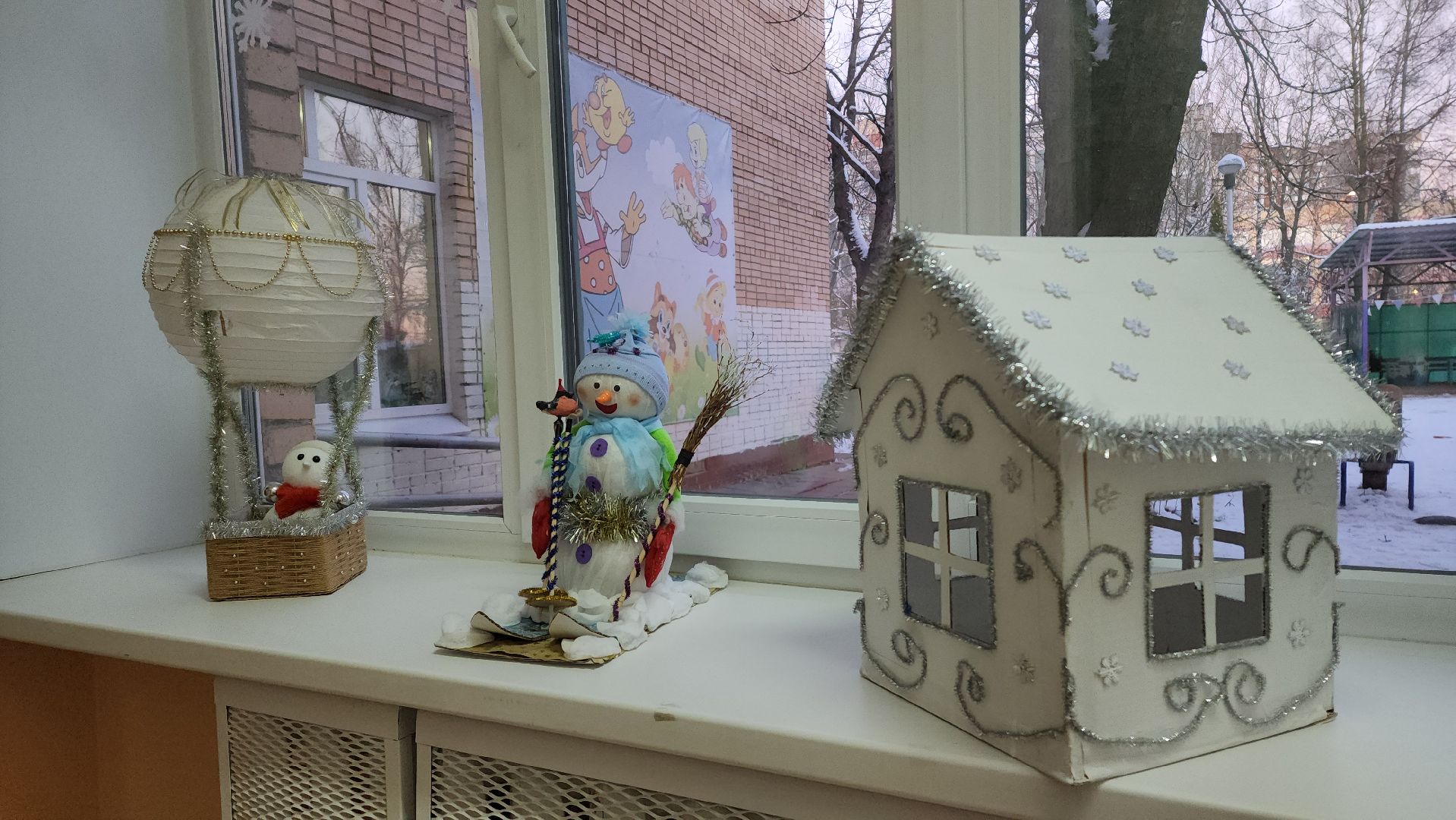 детский сад, Украшения, снеговик, Лобня, вертикалки,