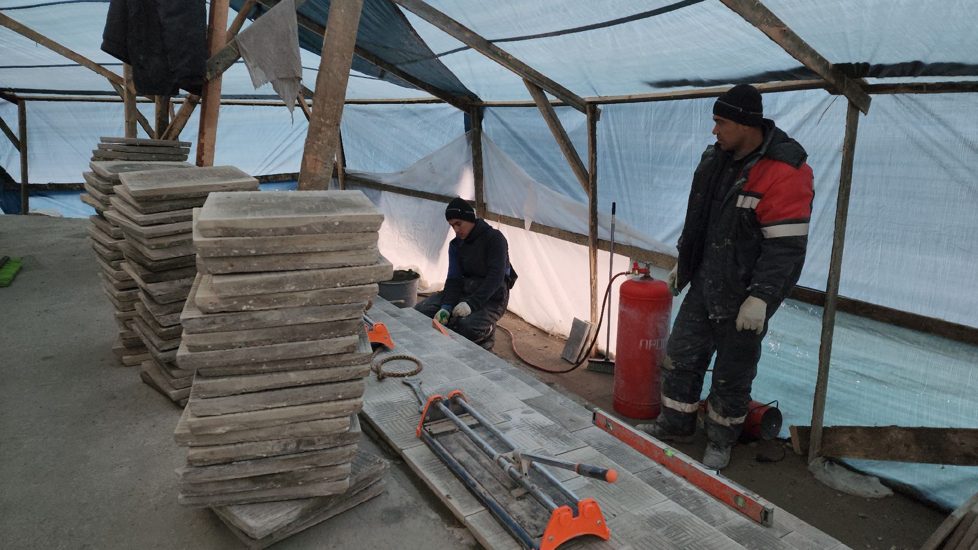 Ремонта лестницы, входная группа, дворец культуры, Лобня, вертикалки,