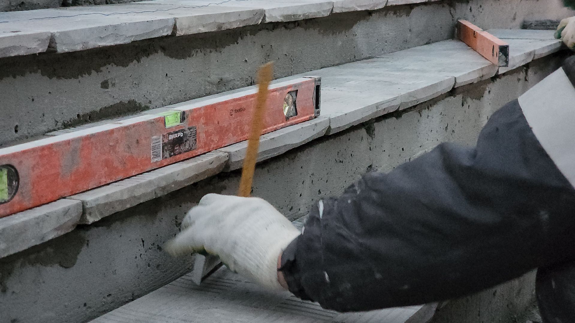 Ремонта лестницы, входная группа, дворец культуры, Лобня, вертикалки,