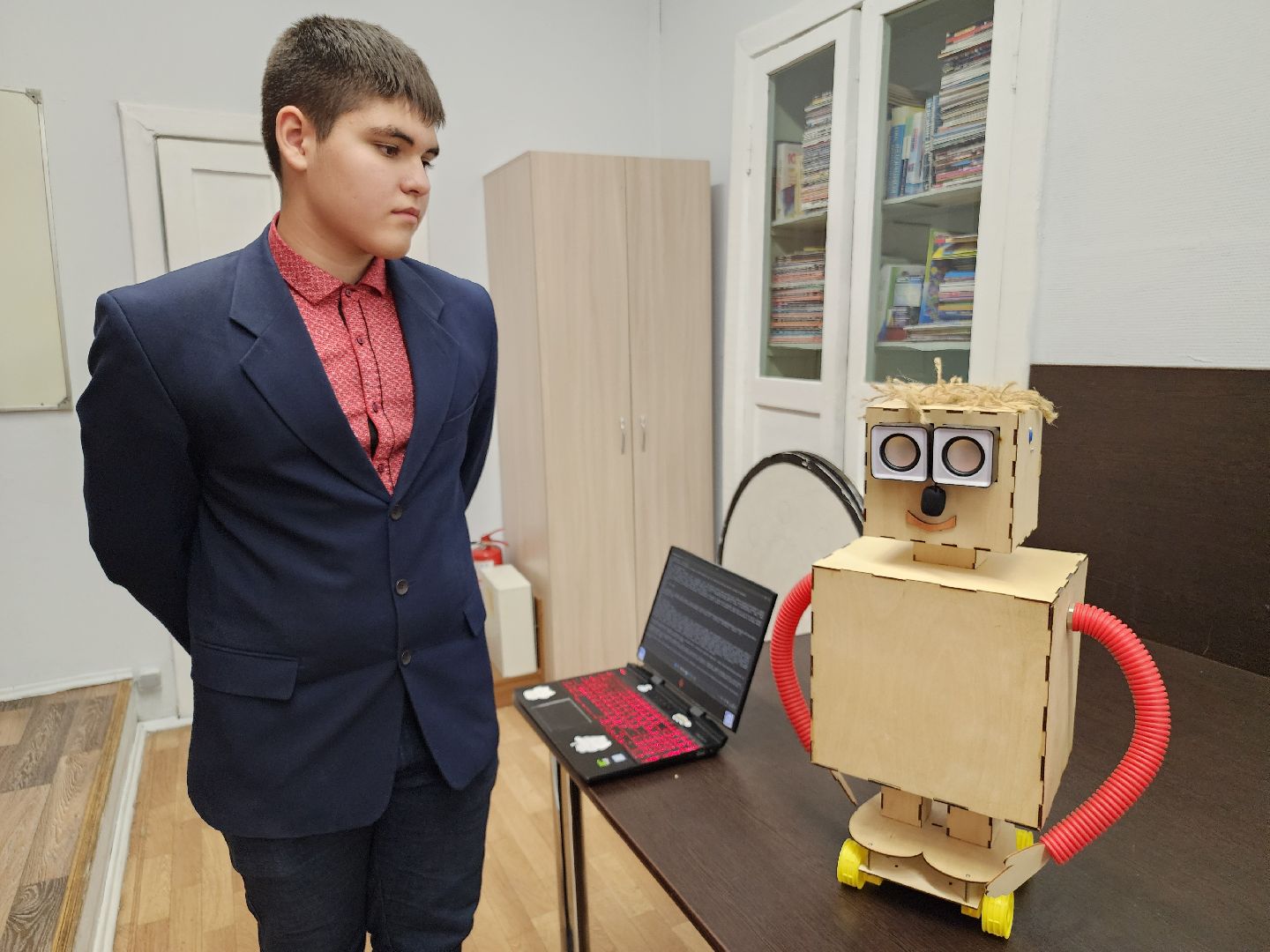 вертикалки, робототехника, робот-экскурсовод, орехово зуево, дополнительное образование,