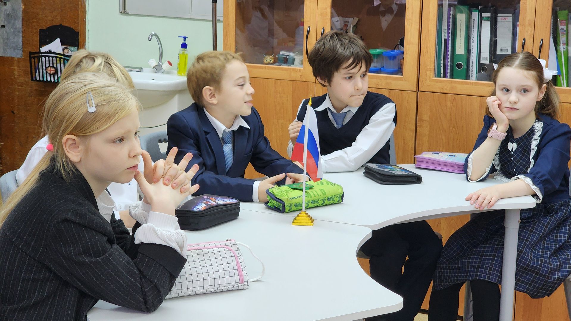 протвино, герб, гимназия, государственный праздник, школьники,