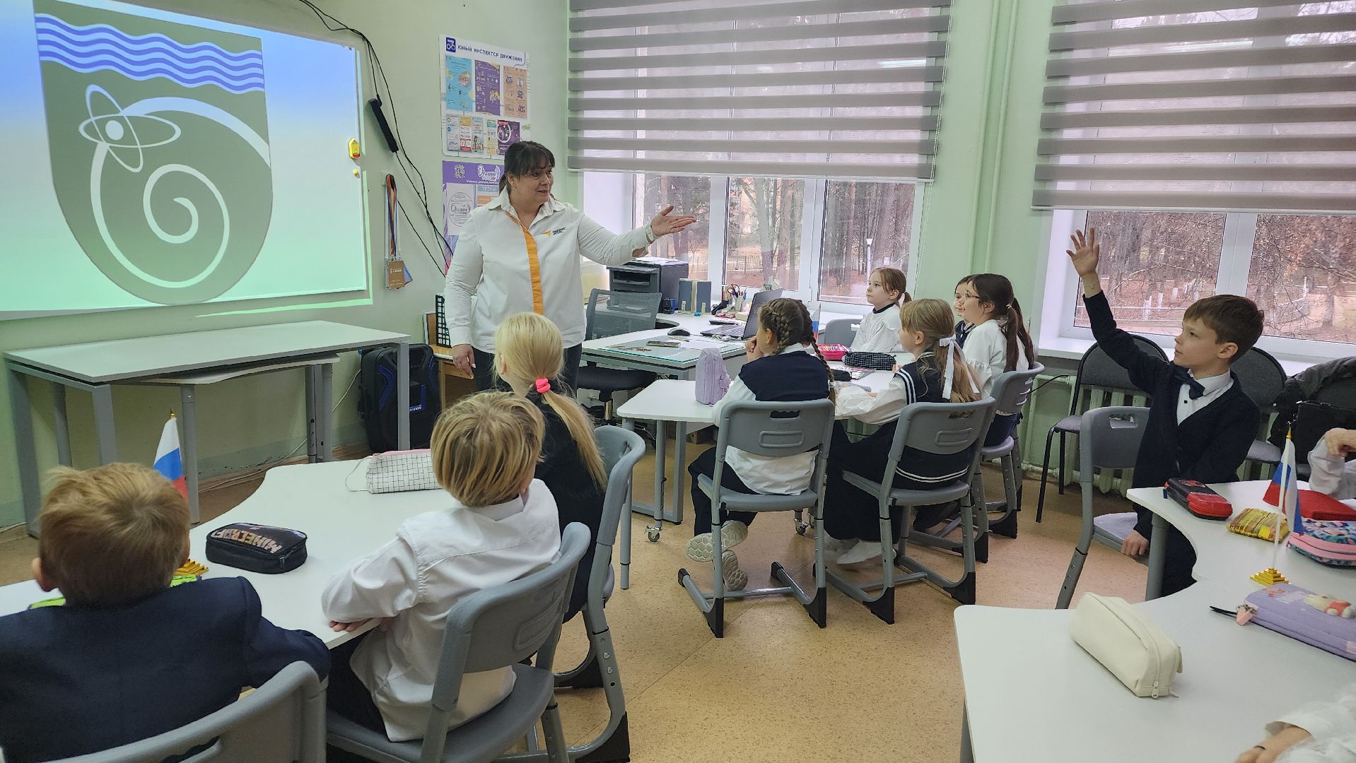 протвино, герб, гимназия, государственный праздник, школьники,