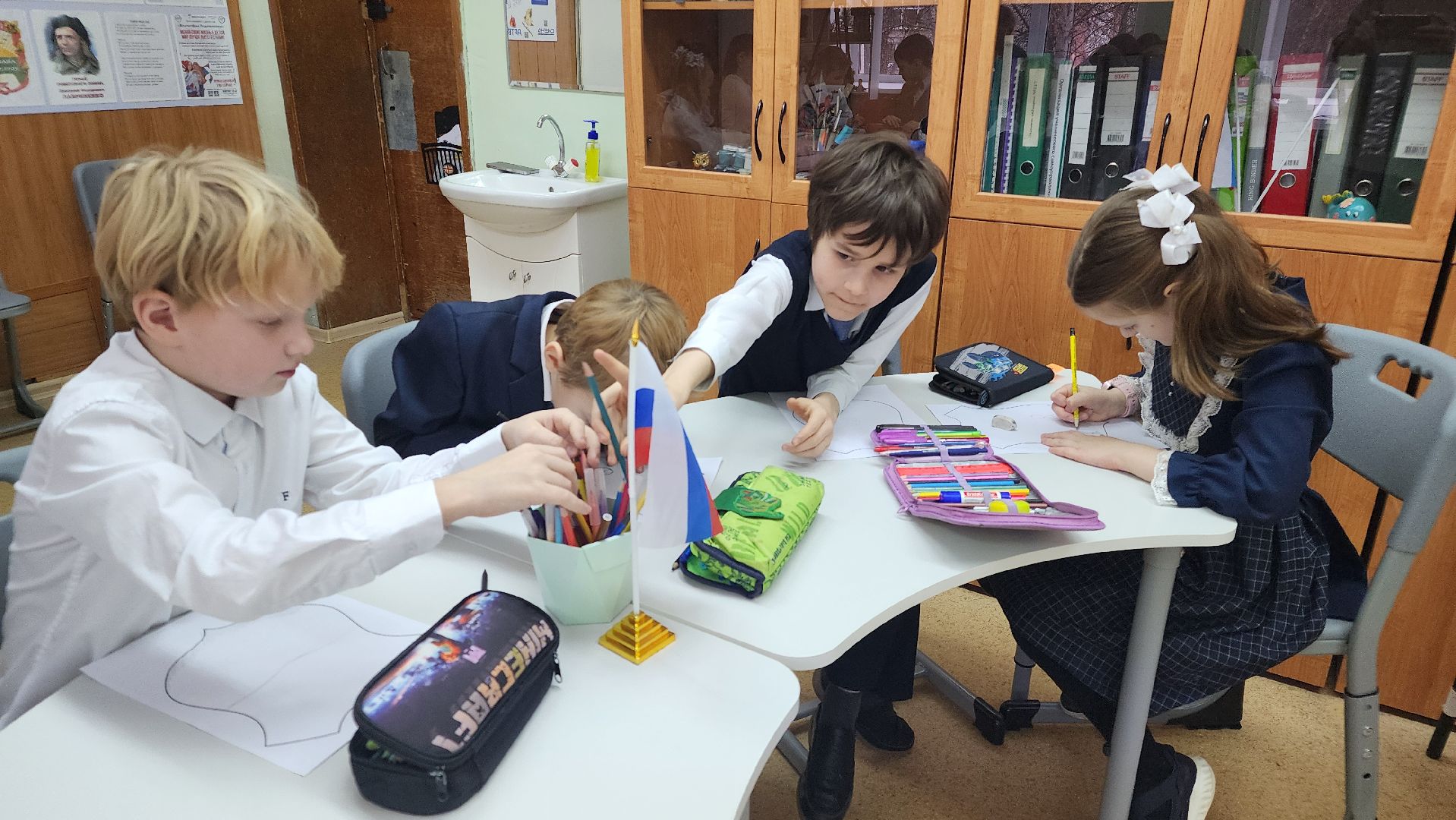 протвино, герб, гимназия, государственный праздник, школьники,