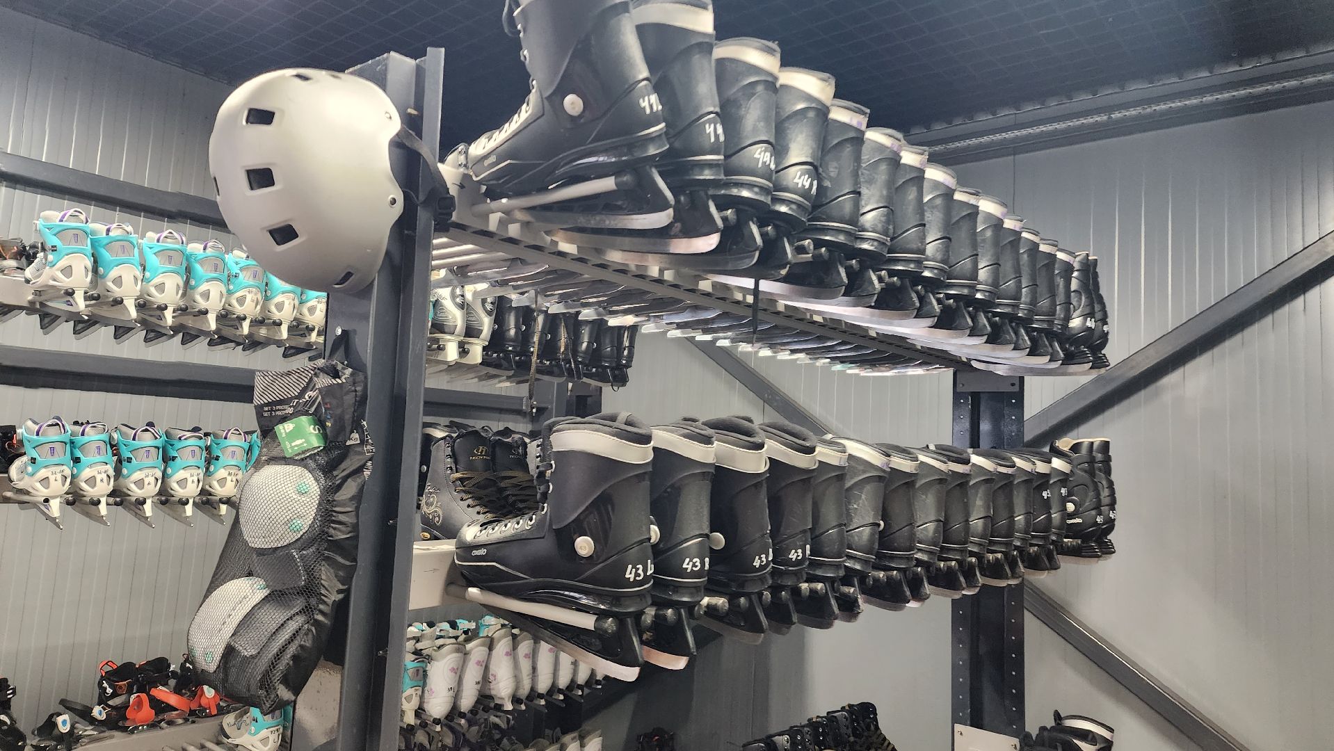 Зима в Подмосковье, Домодедово, Прокат коньков, Искусственный лед, Парк Елочки, Открытие катка, Центральный парк, вертикалки,