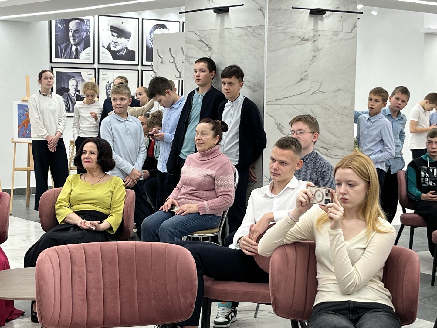 вертикальное видео, наро-фоминск, наро-фоминский городской округ, цдк звезда, александр пушкин, пушкиниана, вертикалка