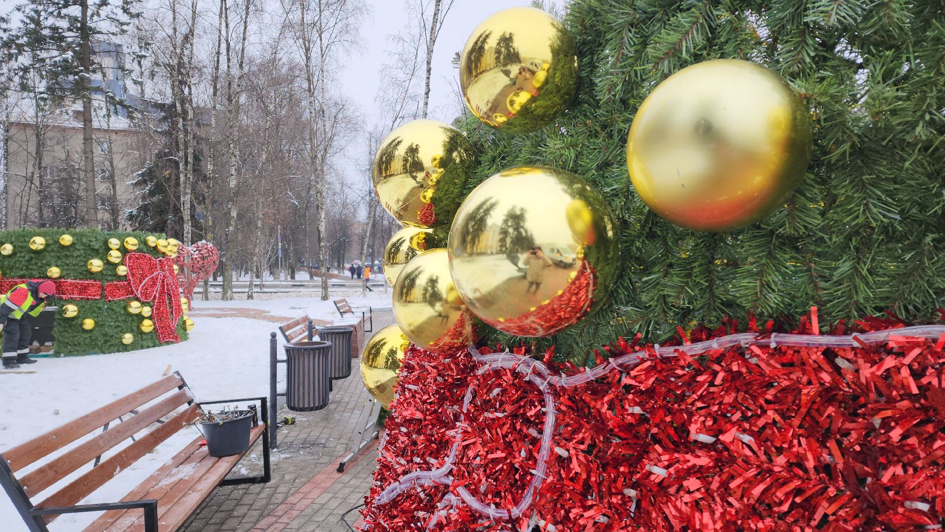 ель, новый год, гирлянда, шары, вертикалки,