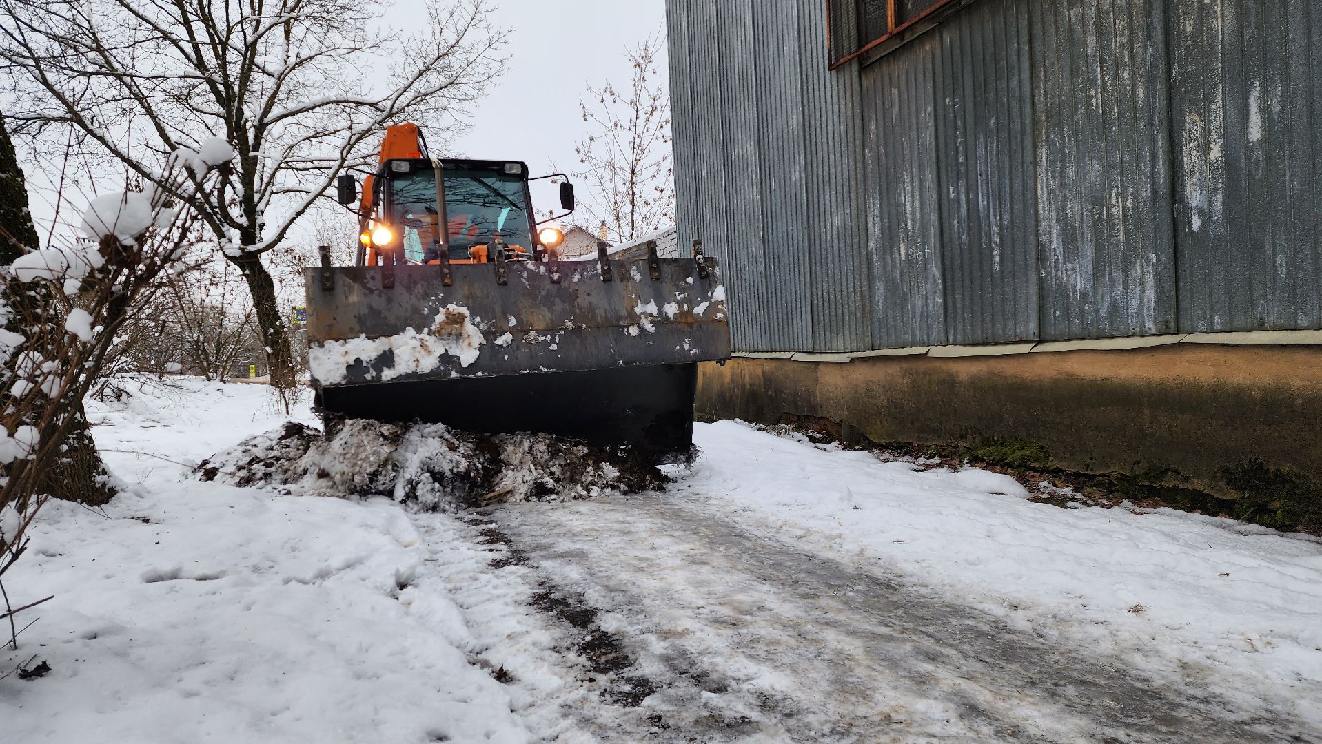 коммунальная служба, снегоуборочная техника, истра, вертикалки,