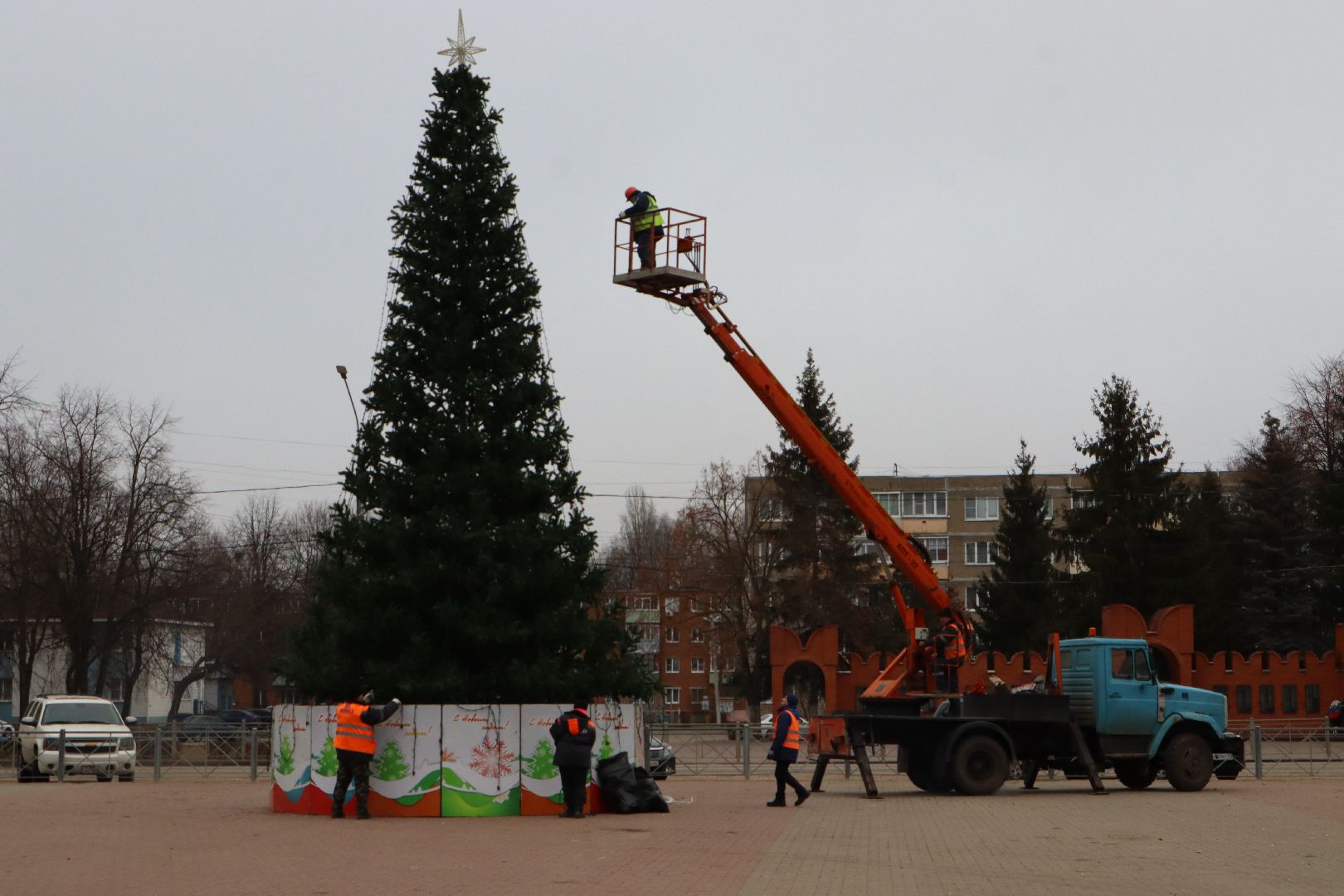 вертикалки, Серебряные Пруды, главная елка, площадь Чуйкова, новый год,