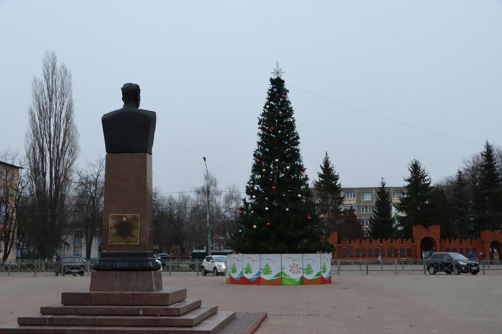 вертикалки, Серебряные Пруды, главная елка, площадь Чуйкова, новый год,
