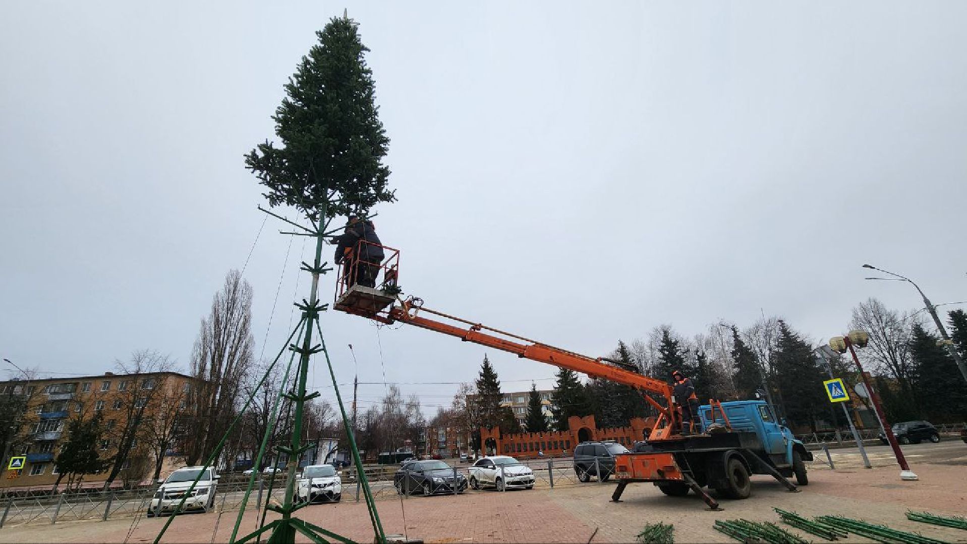 вертикалки, Серебряные Пруды, главная елка, площадь Чуйкова, новый год,