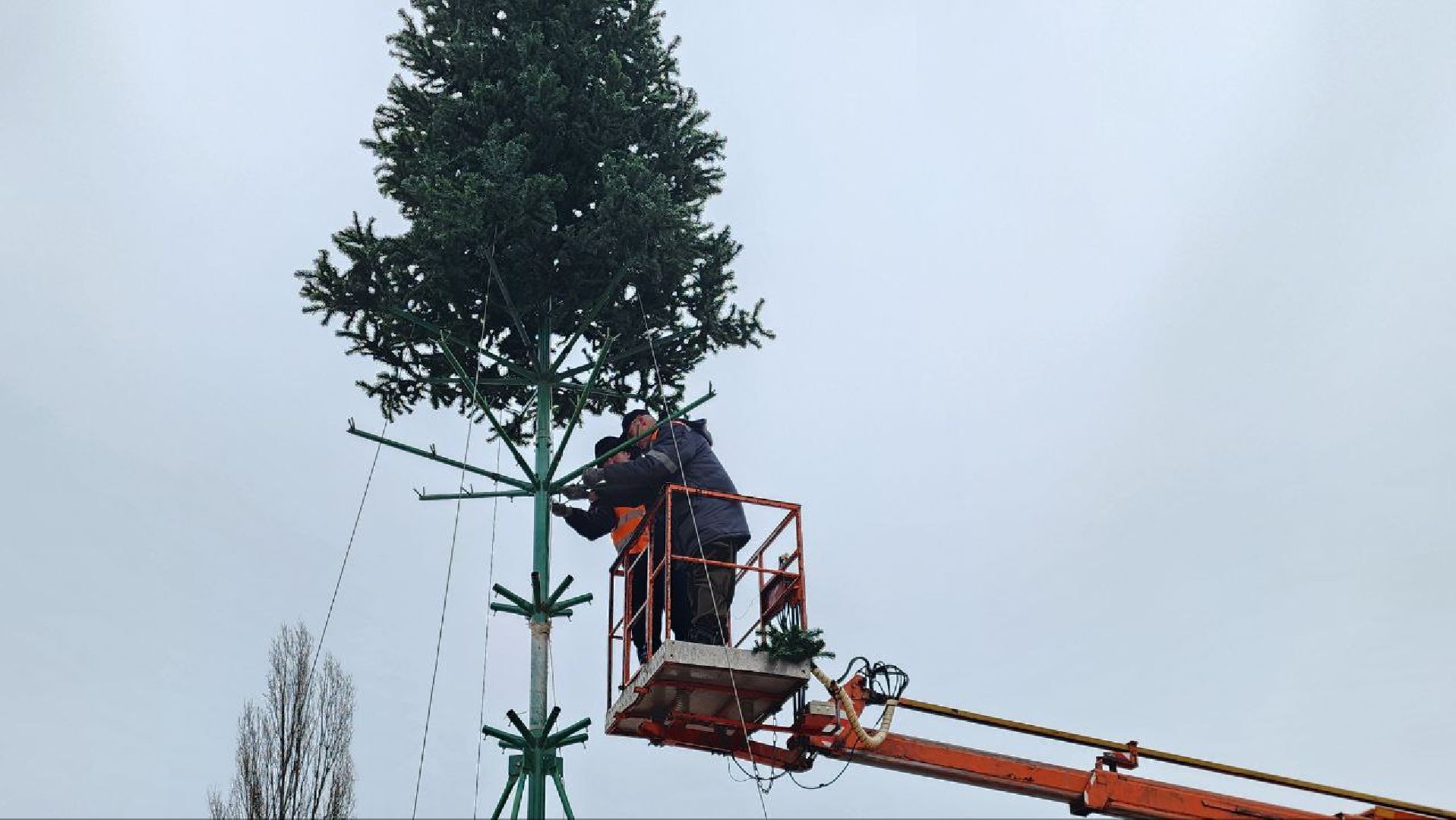 вертикалки, Серебряные Пруды, главная елка, площадь Чуйкова, новый год,