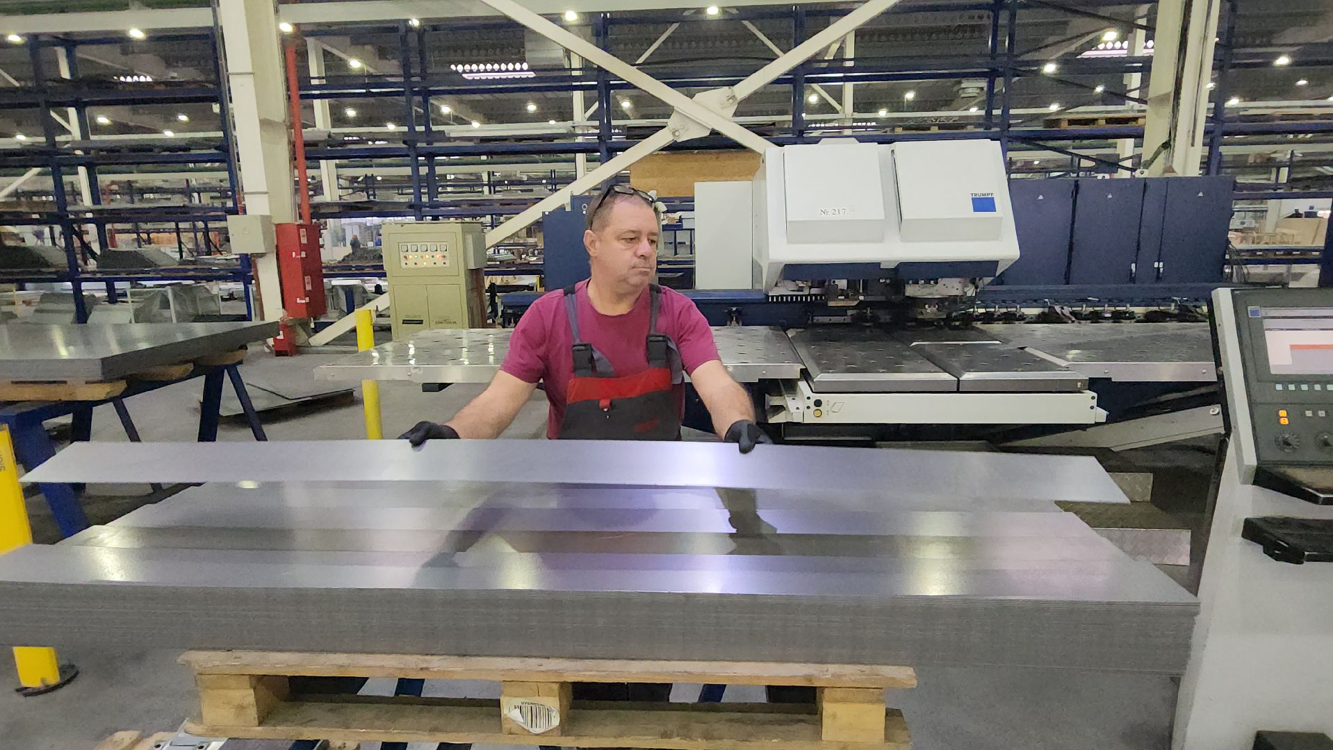 серпухов, слз, производство лифтов, дизайнерский лифт, экономика, завод, вертикалки,