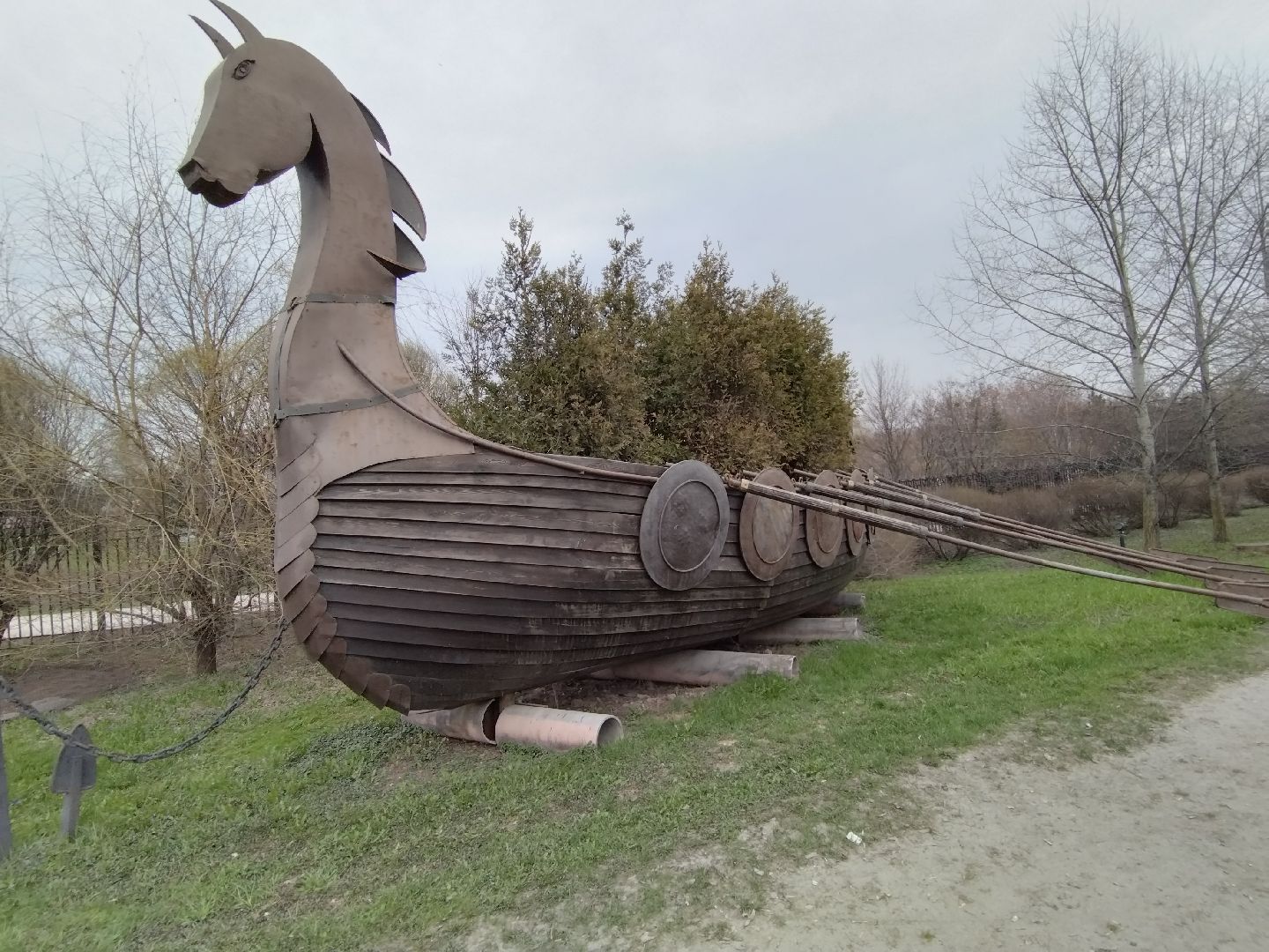 День Памятников, Мытищи, Памятники