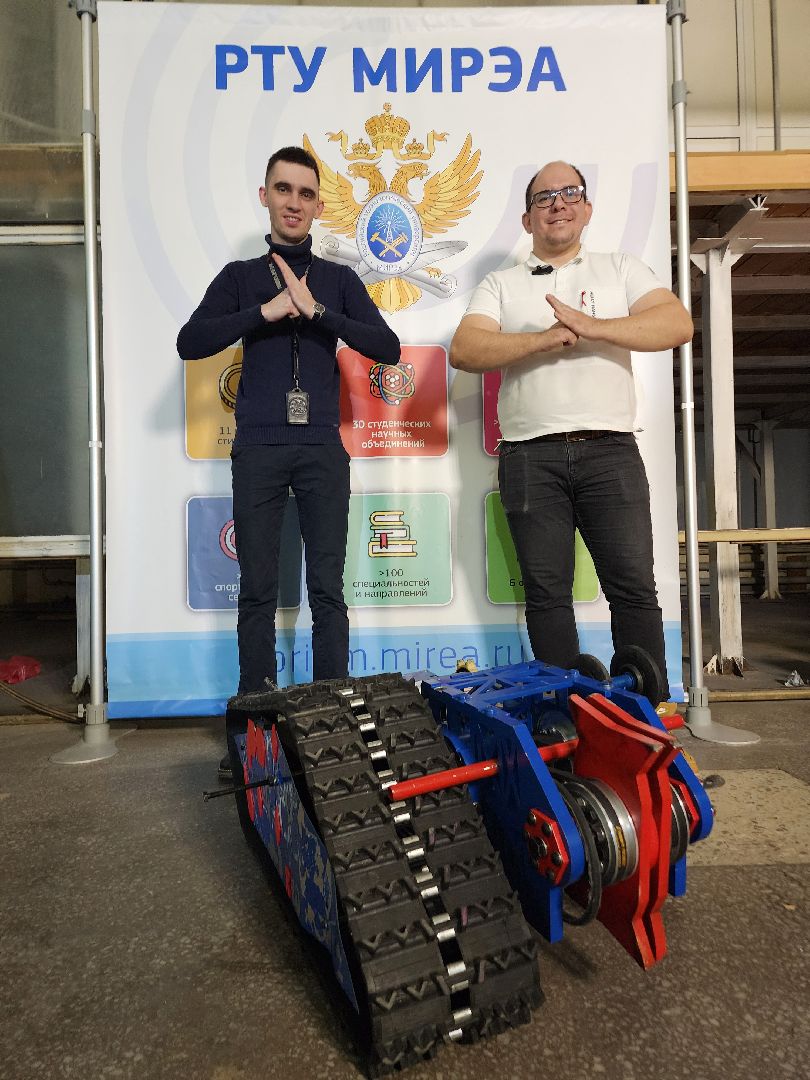 робототехника, битва роботов, фрязино, чемпионат, технологии,