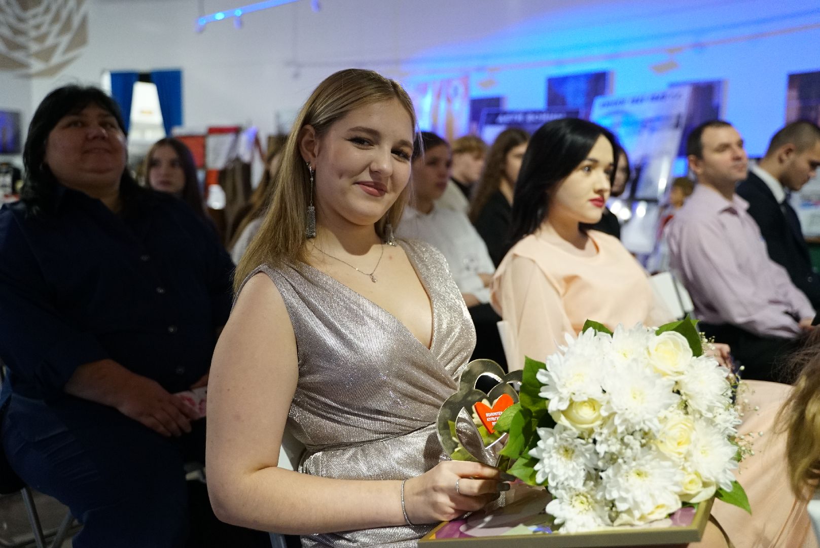 волонтер, награда, премия,