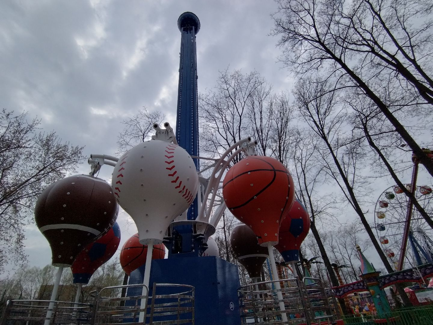 Мытищи, центральный парк, аттракционы, Чайленд