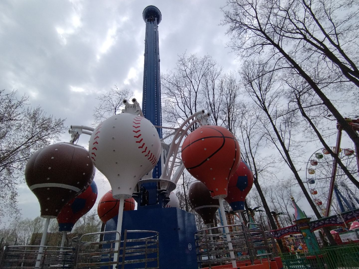 Мытищи, центральный парк, аттракционы, Чайленд