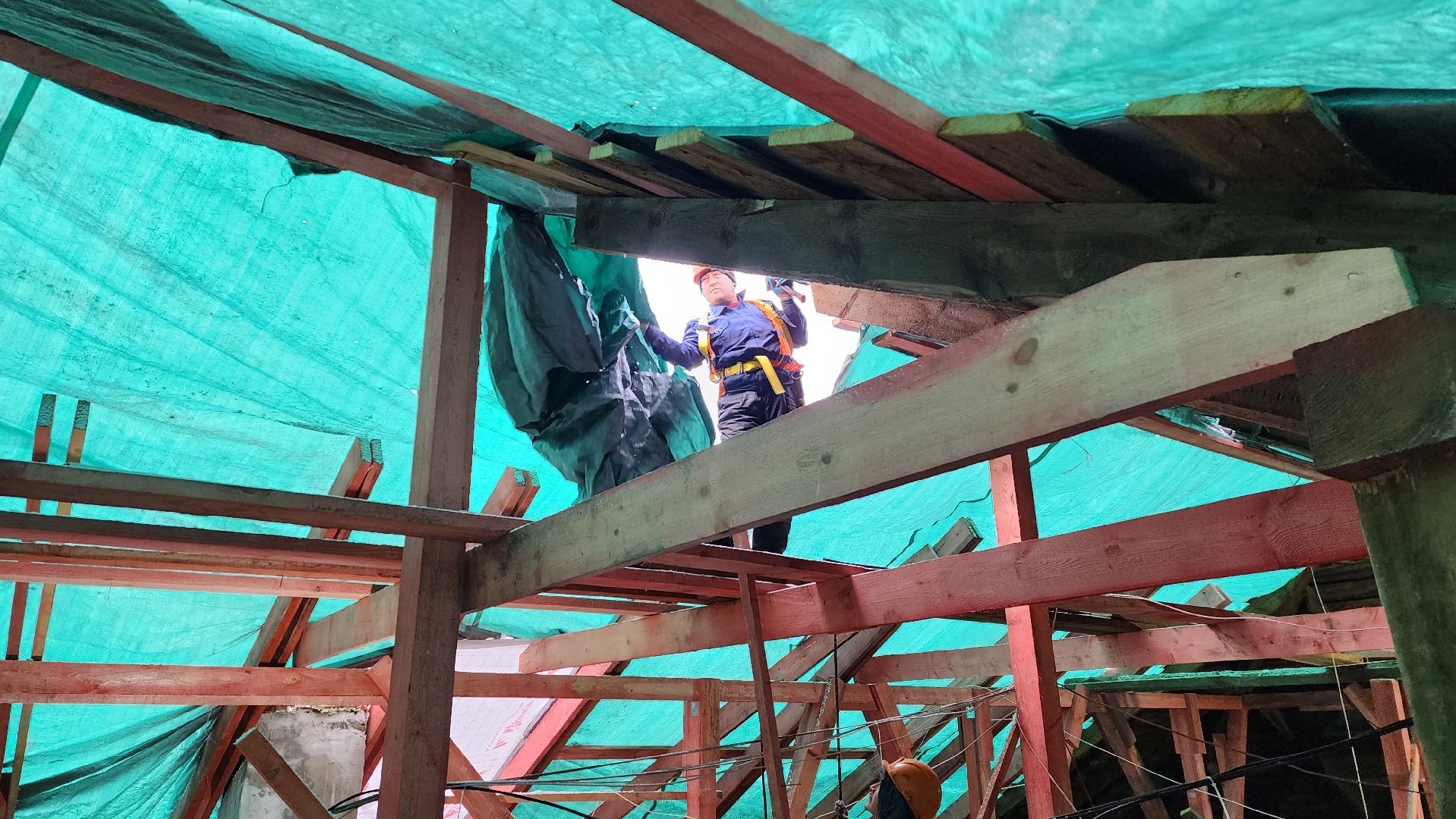 ремонт кровли, капремонт, крыша, истра, вертикалки,