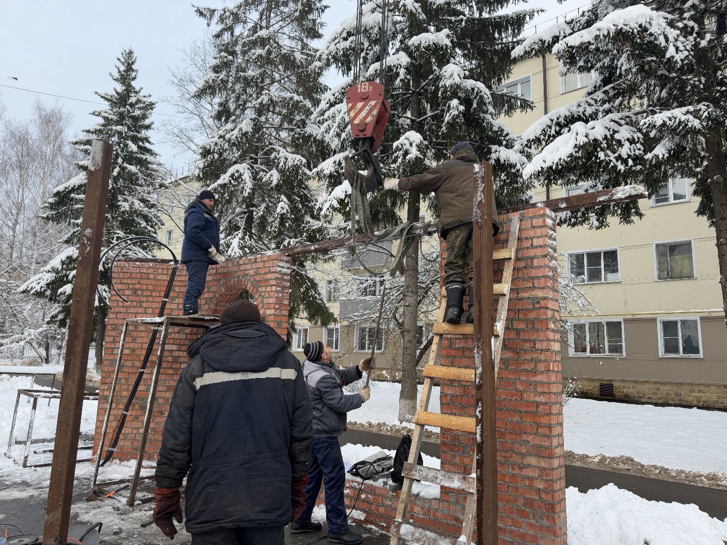шаховская, новая остановка, остановочный павильон, вертикалки,