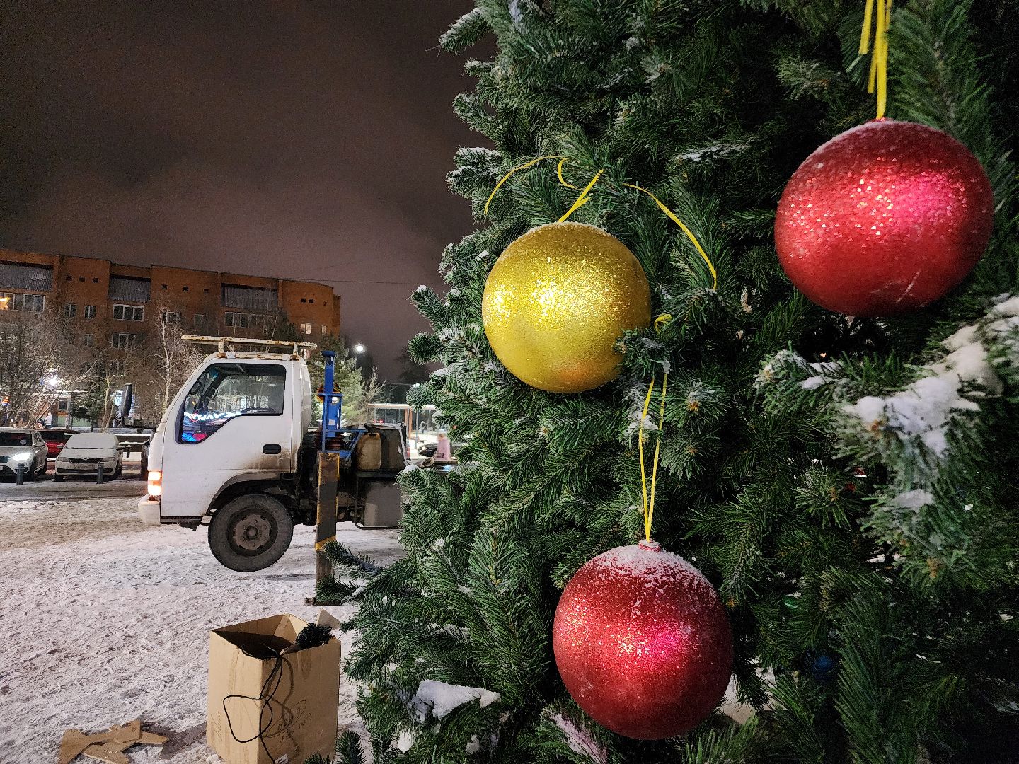 фрязино, зима в подмомсковье, ёлка, украшение города, новый год, вертикалки,