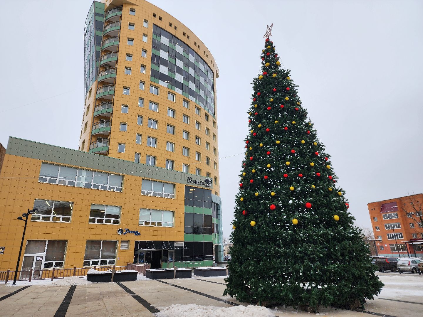 фрязино, зима в подмомсковье, ёлка, украшение города, новый год, вертикалки,