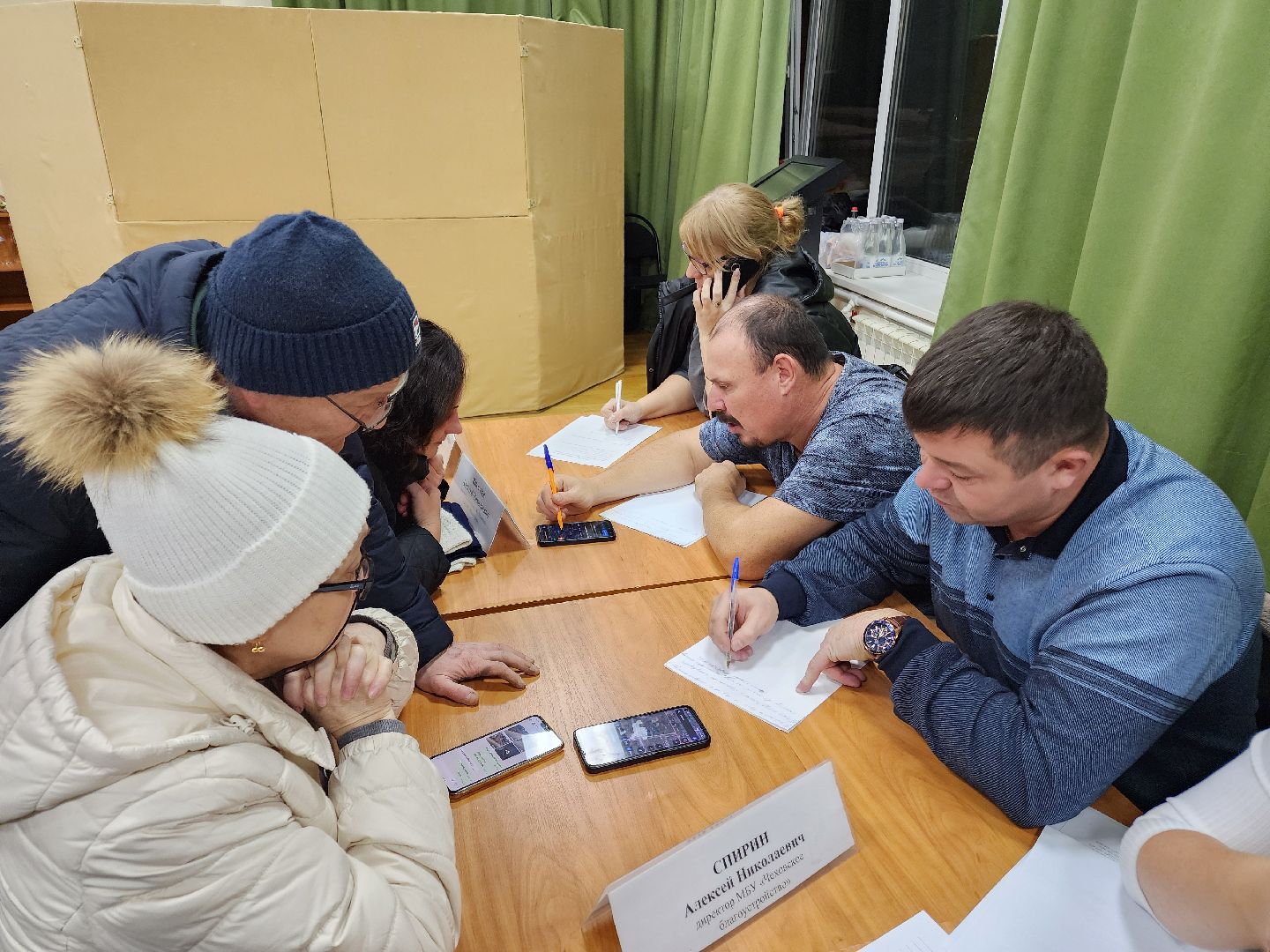 Чехов, деревня Манушкино, выездная администрация, обращения граждан, встреча с жителями, дорожный ремонт, содержание дорог, капитальный ремонт проезда, уборка, чистка снега,