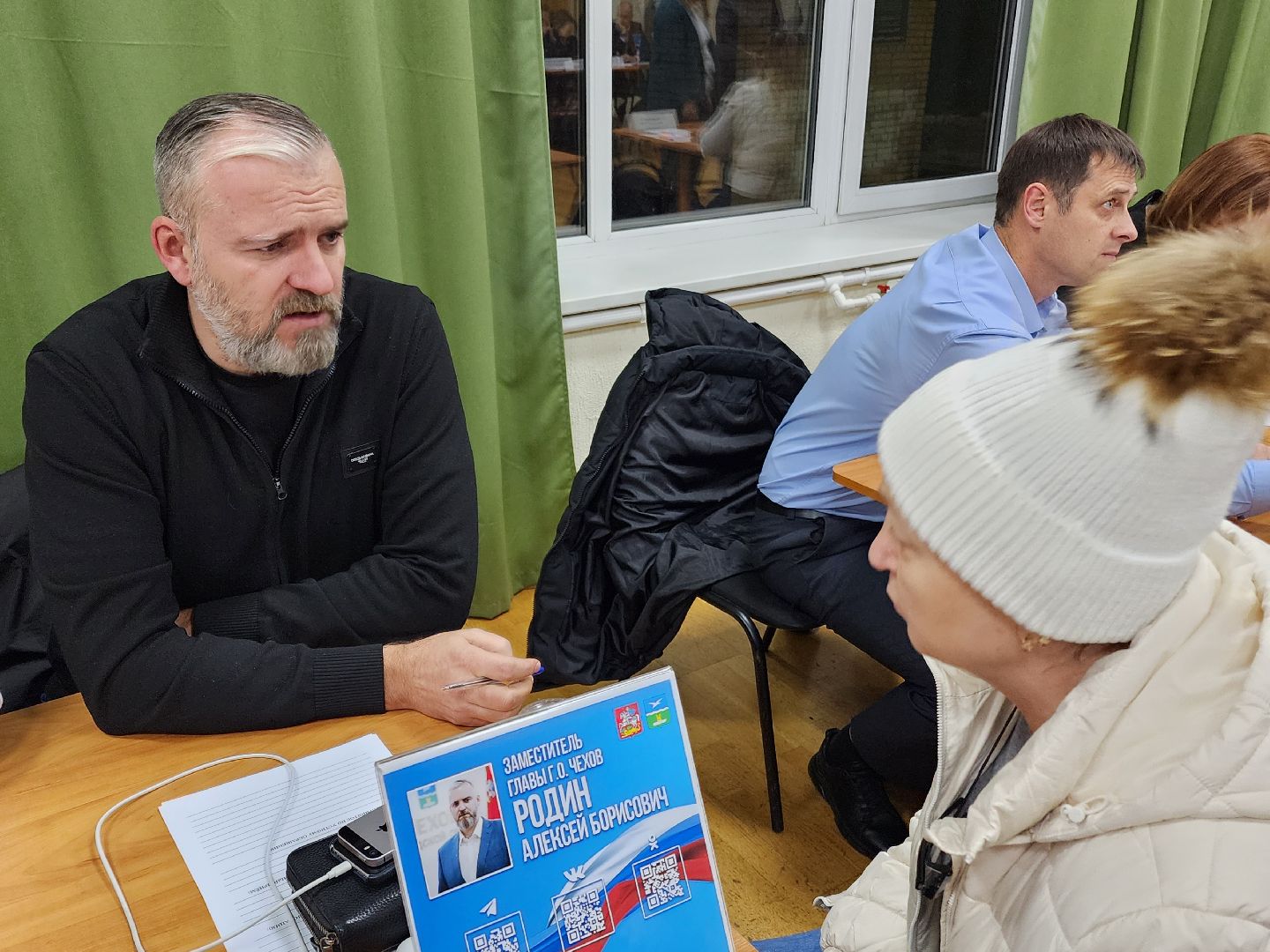 Чехов, деревня Манушкино, выездная администрация, обращения граждан, встреча с жителями, дорожный ремонт, содержание дорог, капитальный ремонт проезда, уборка, чистка снега,