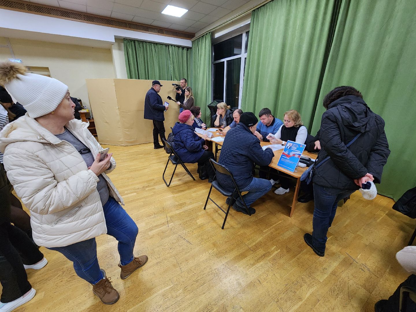 Чехов, деревня Манушкино, выездная администрация, обращения граждан, встреча с жителями, дорожный ремонт, содержание дорог, капитальный ремонт проезда, уборка, чистка снега,