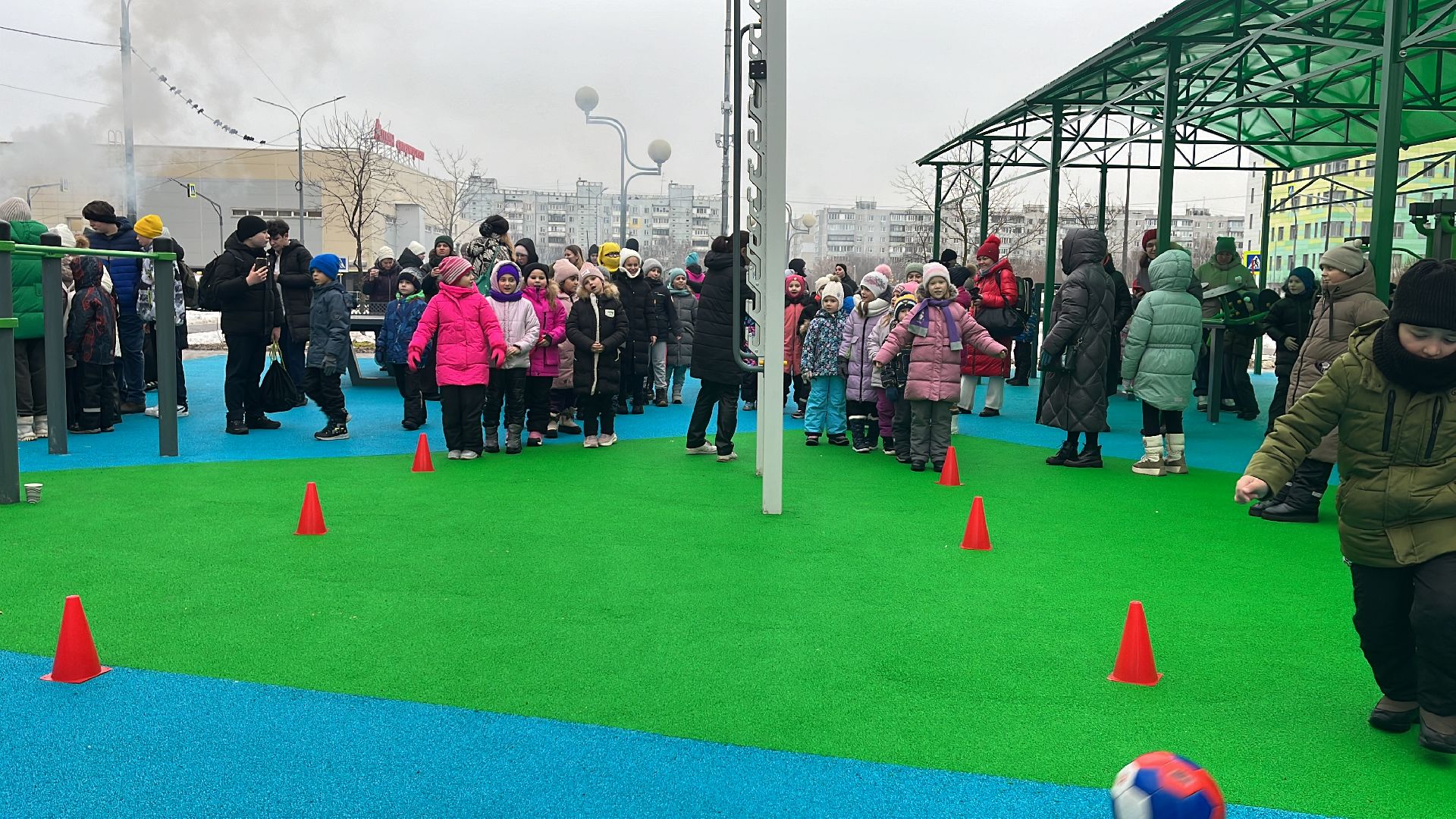 спорт, спортивная площадка, новая площадка, новая площадка для воркаута, новая спортивная площадка, воркаут зона, ворк-аут, воркаут-площадка, вертикалки,