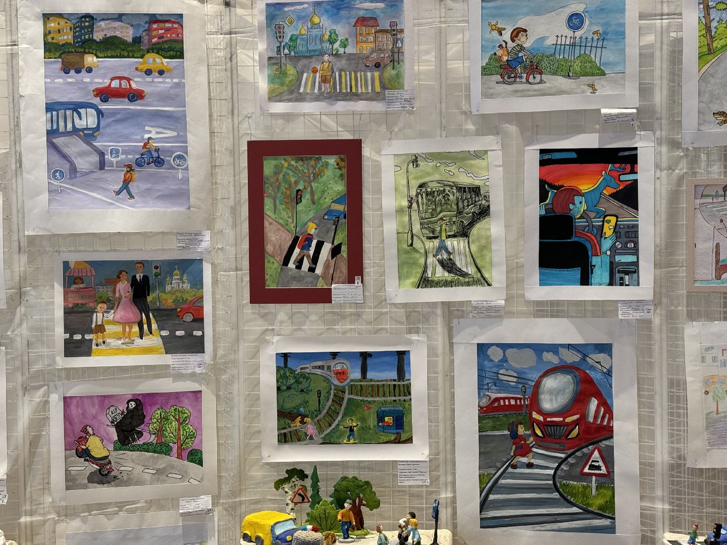 конкурса по профилактике дорожно-транспортного травматизма и безопасности дорожного движения, Выставка Умный пешеход, кинотеатр искра, центр детского творчества импульс,