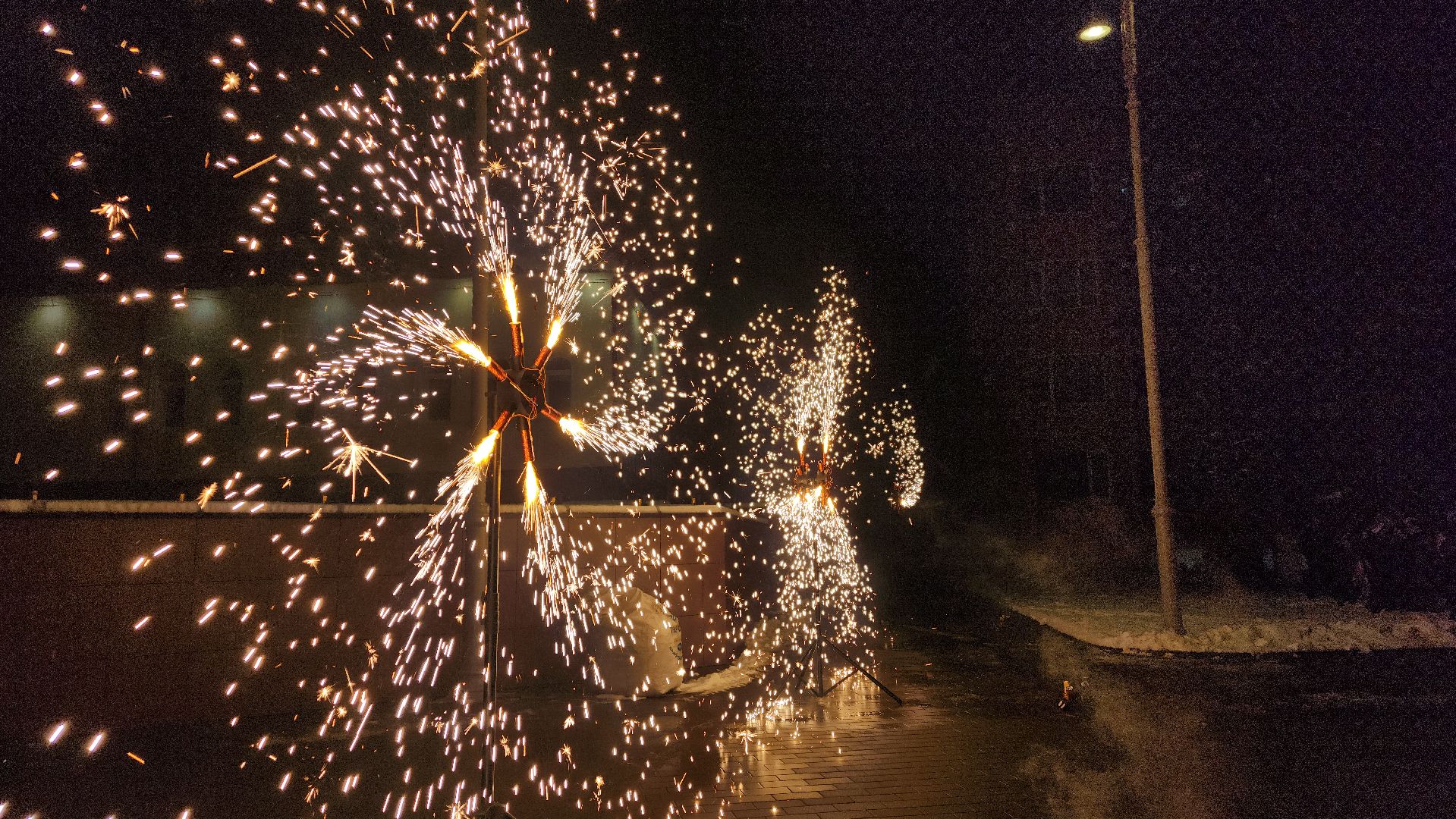 волоколамск, ёлка, зима в подмосковье, зажжение елки,