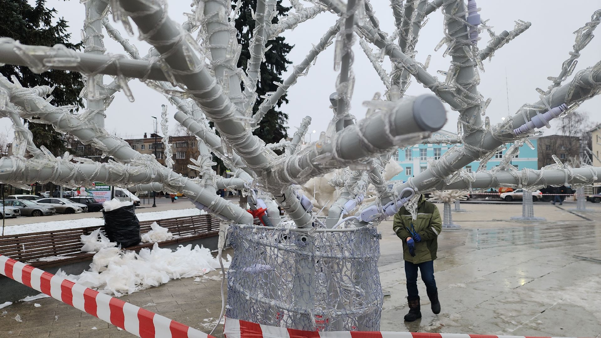 вертикалки, пушкино, инсталляции, украшение города к новому году, площадь, светодиодная композиция, светодиоды, деревья,