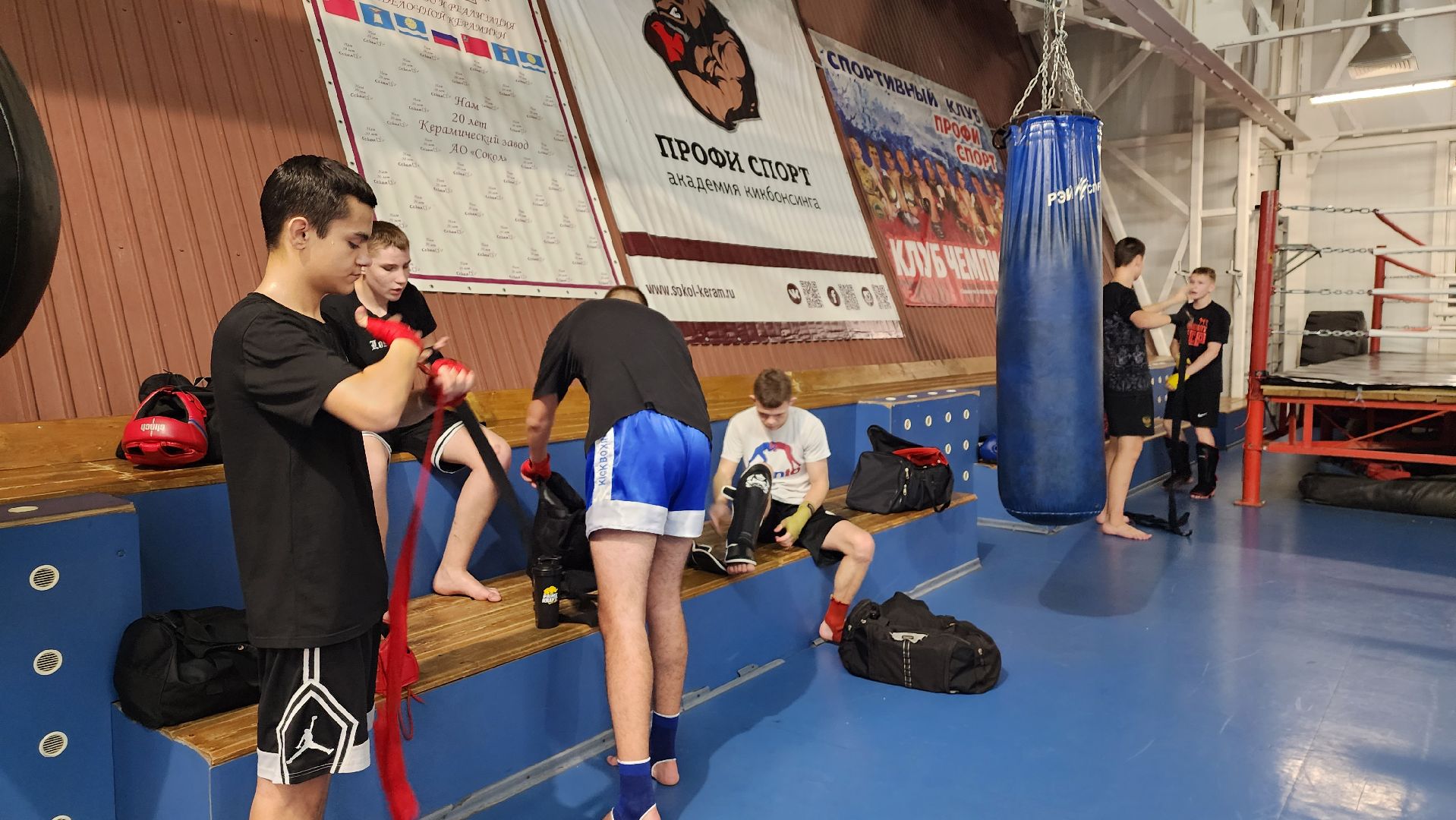 спорт, кикбоксинг, спортивная школа, чемпион,